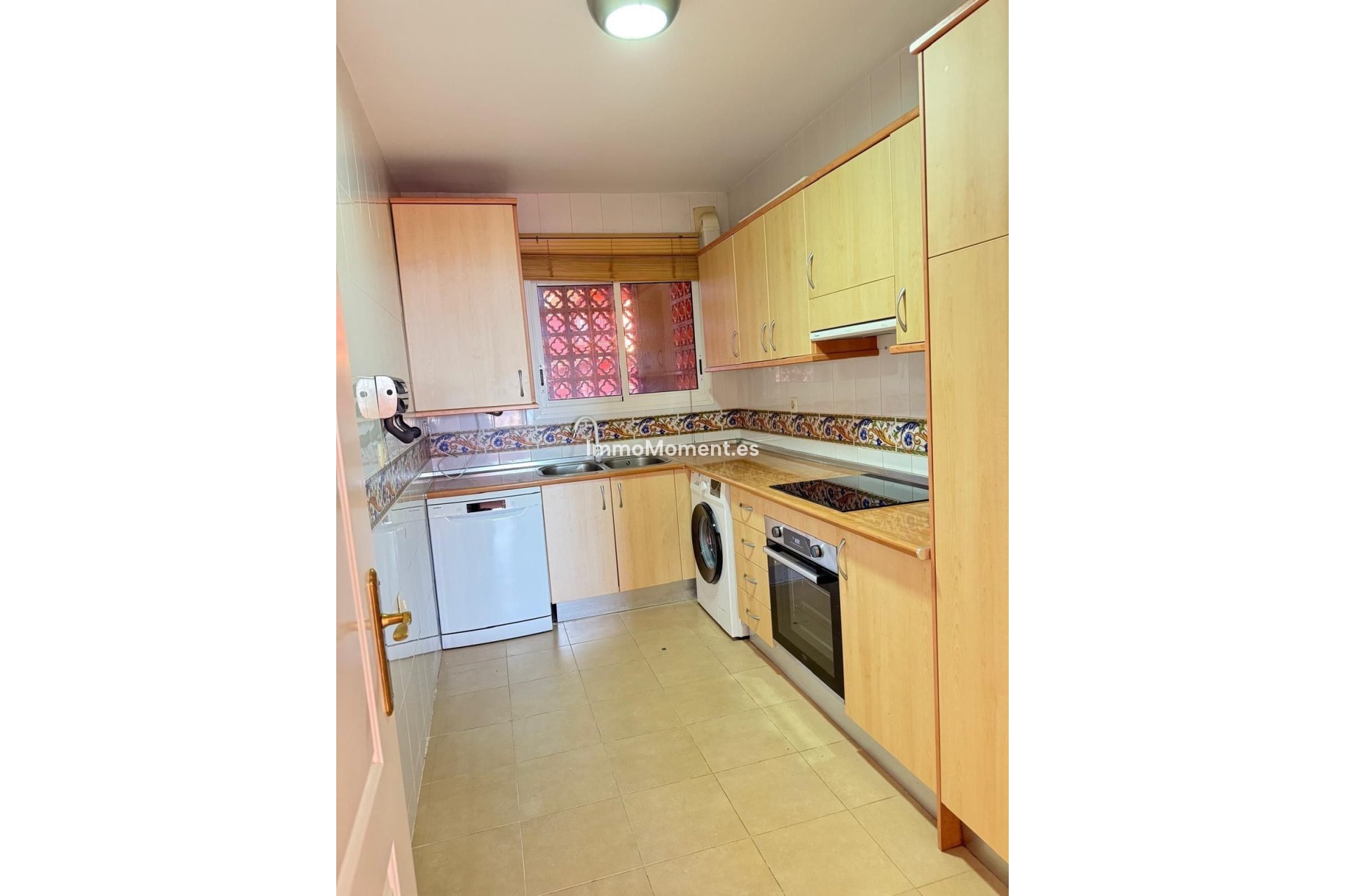 Resale - Apartment - Marbella - Las Chapas
