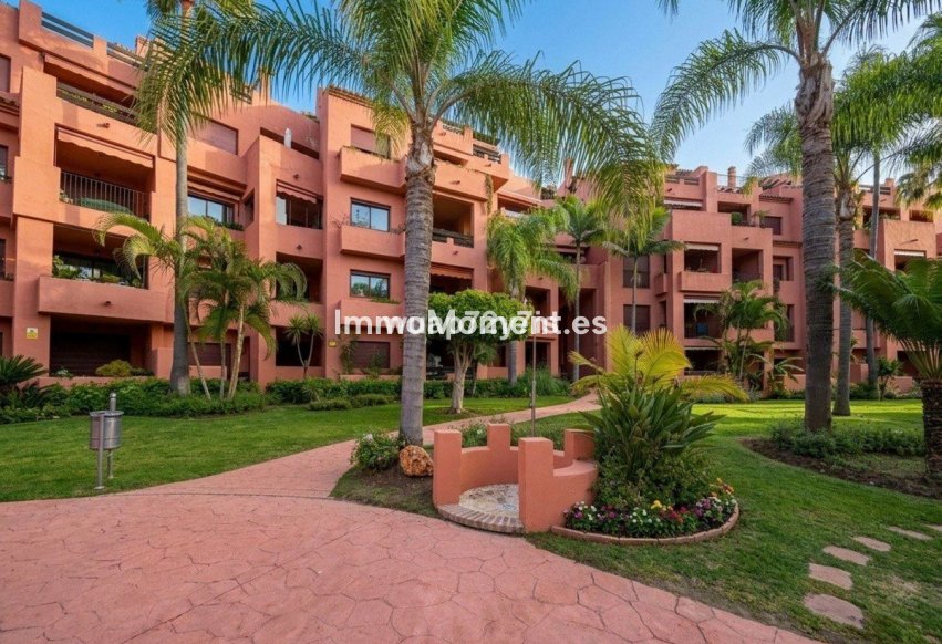 Resale - Apartment - Marbella - Las Chapas