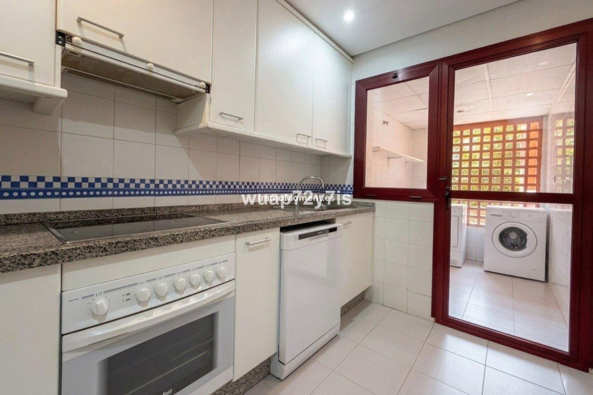 Resale - Apartment - Marbella - Las Chapas