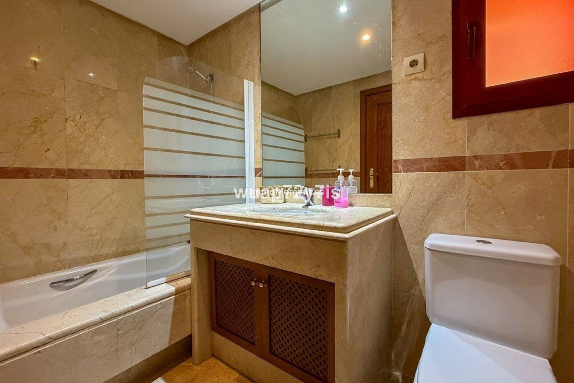 Resale - Apartment - Marbella - Las Chapas