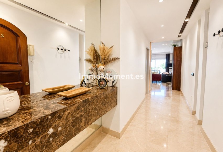 Resale - Apartment - Marbella - Los Monteros