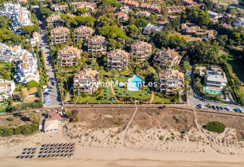 Resale - Apartment - Marbella - Los Monteros