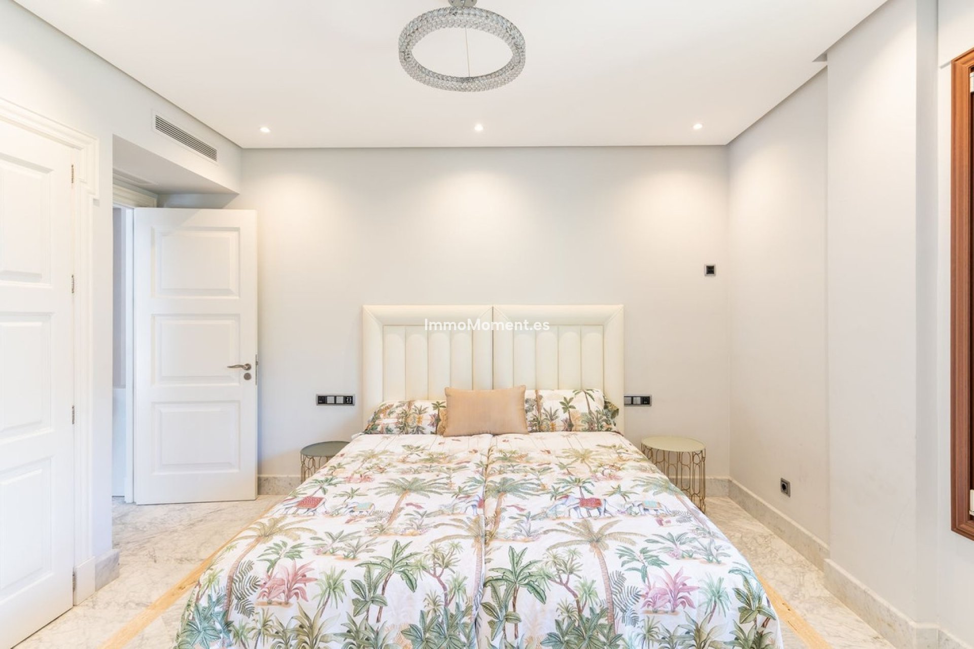 Resale - Apartment - Marbella - Los Monteros