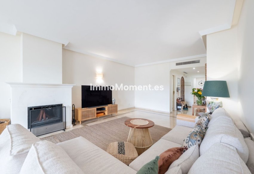 Resale - Apartment - Marbella - Los Monteros