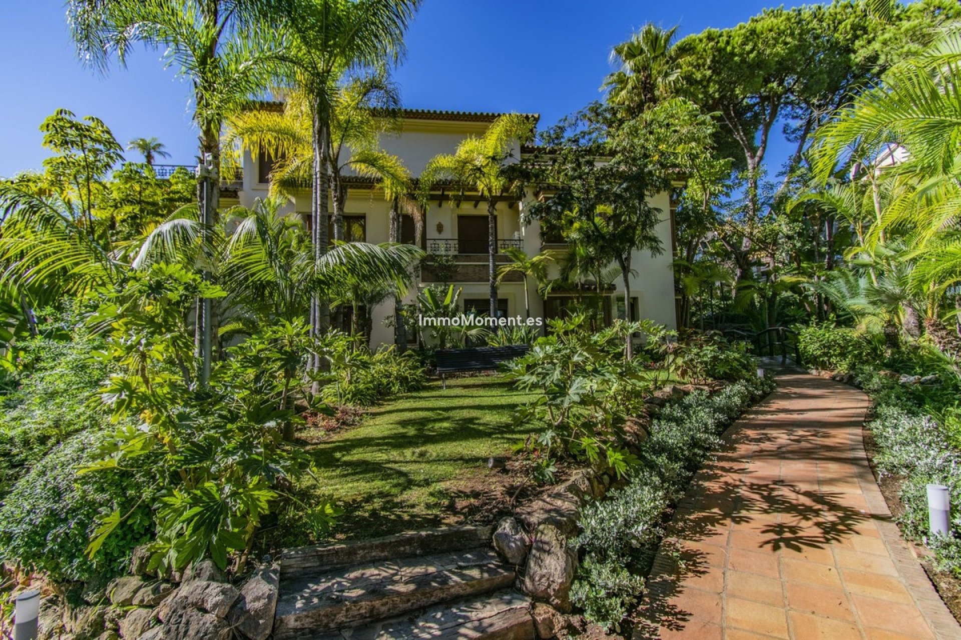 Resale - Apartment - Marbella - Los Monteros