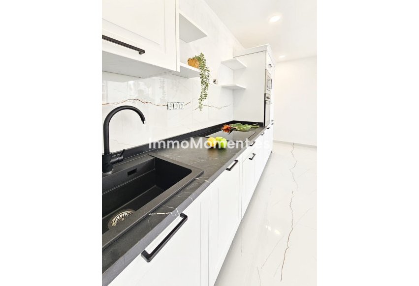 Resale - Apartment - Marbella - Marbella Centro