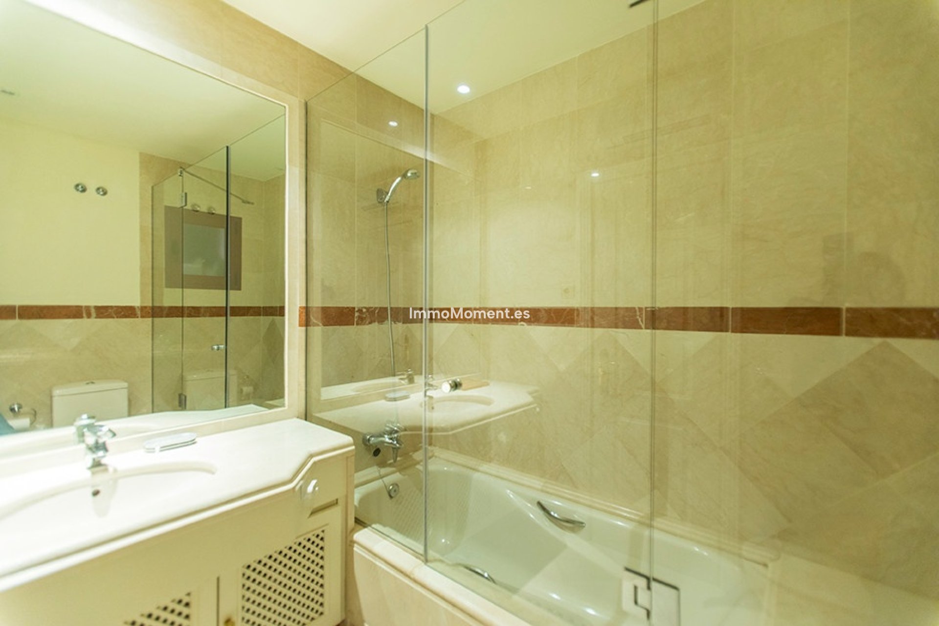 Resale - Apartment - Marbella - Marbella Centro