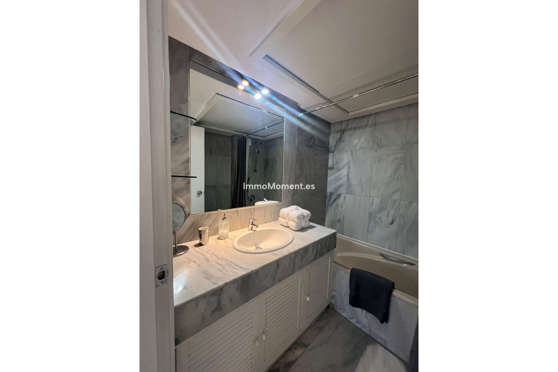 Resale - Apartment - Marbella - Marbella Centro