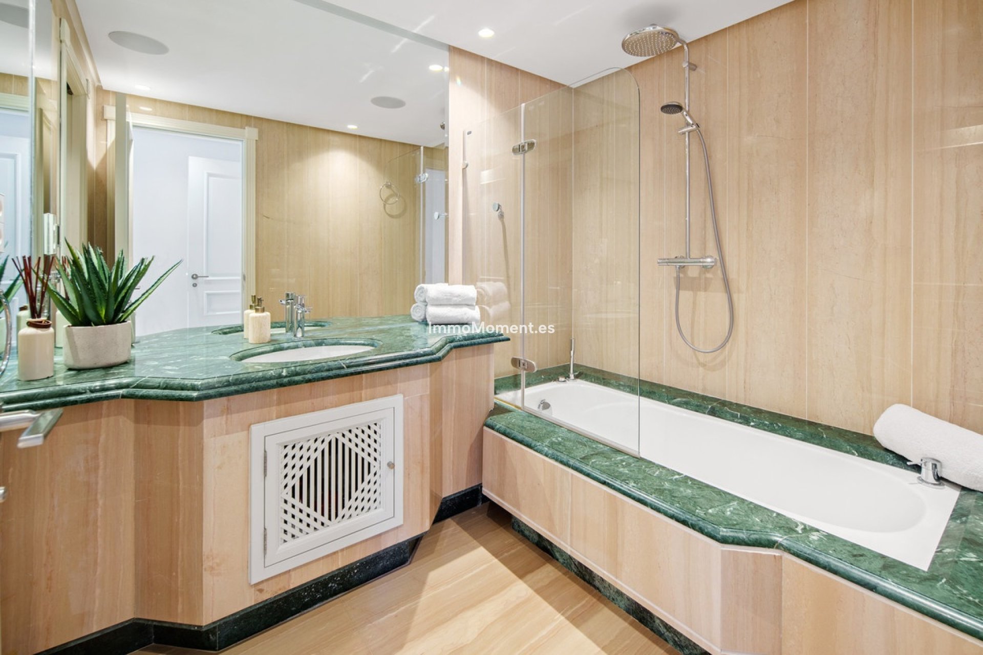 Resale - Apartment - Marbella - Marbella Centro