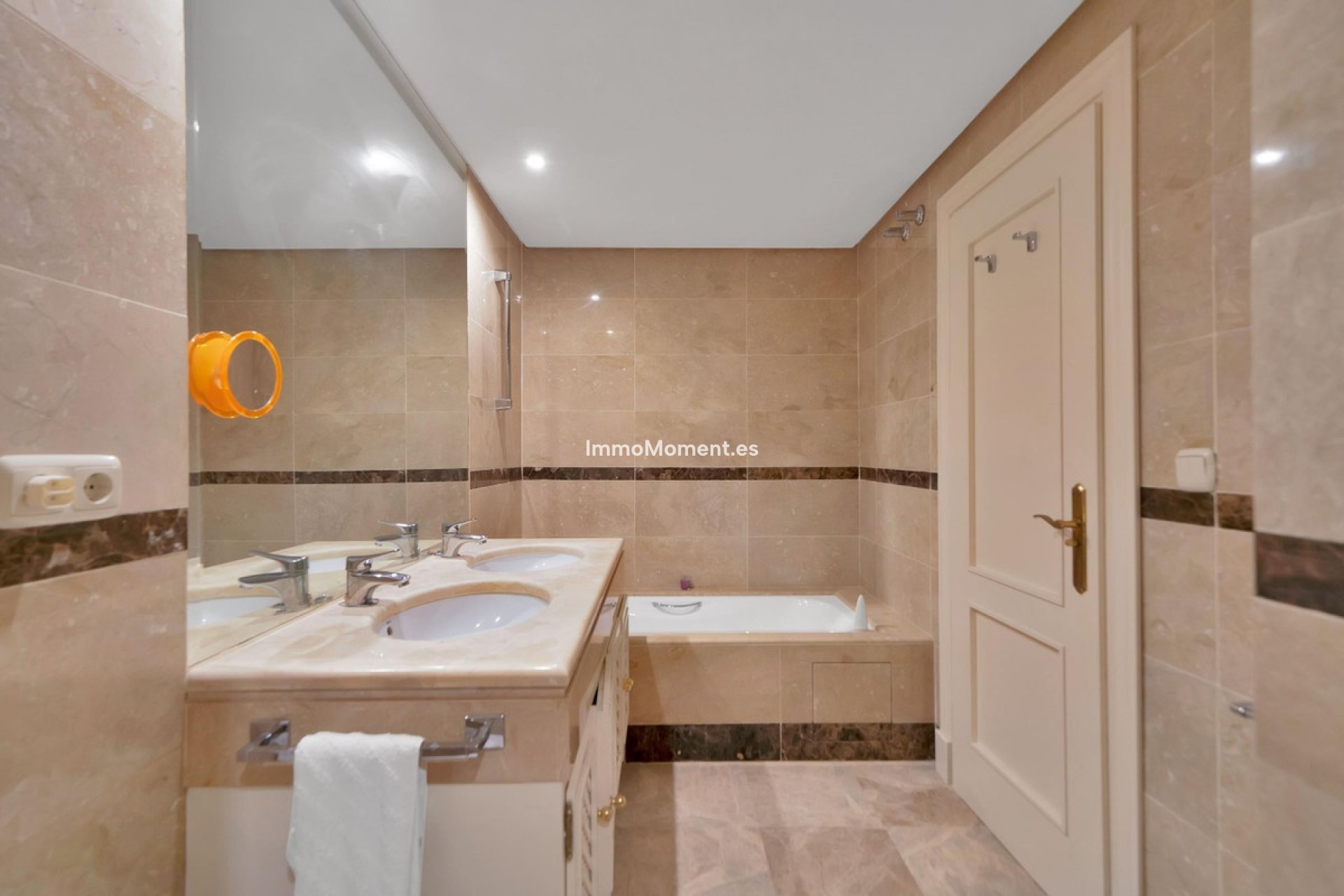 Resale - Apartment - Marbella - Marbella Centro