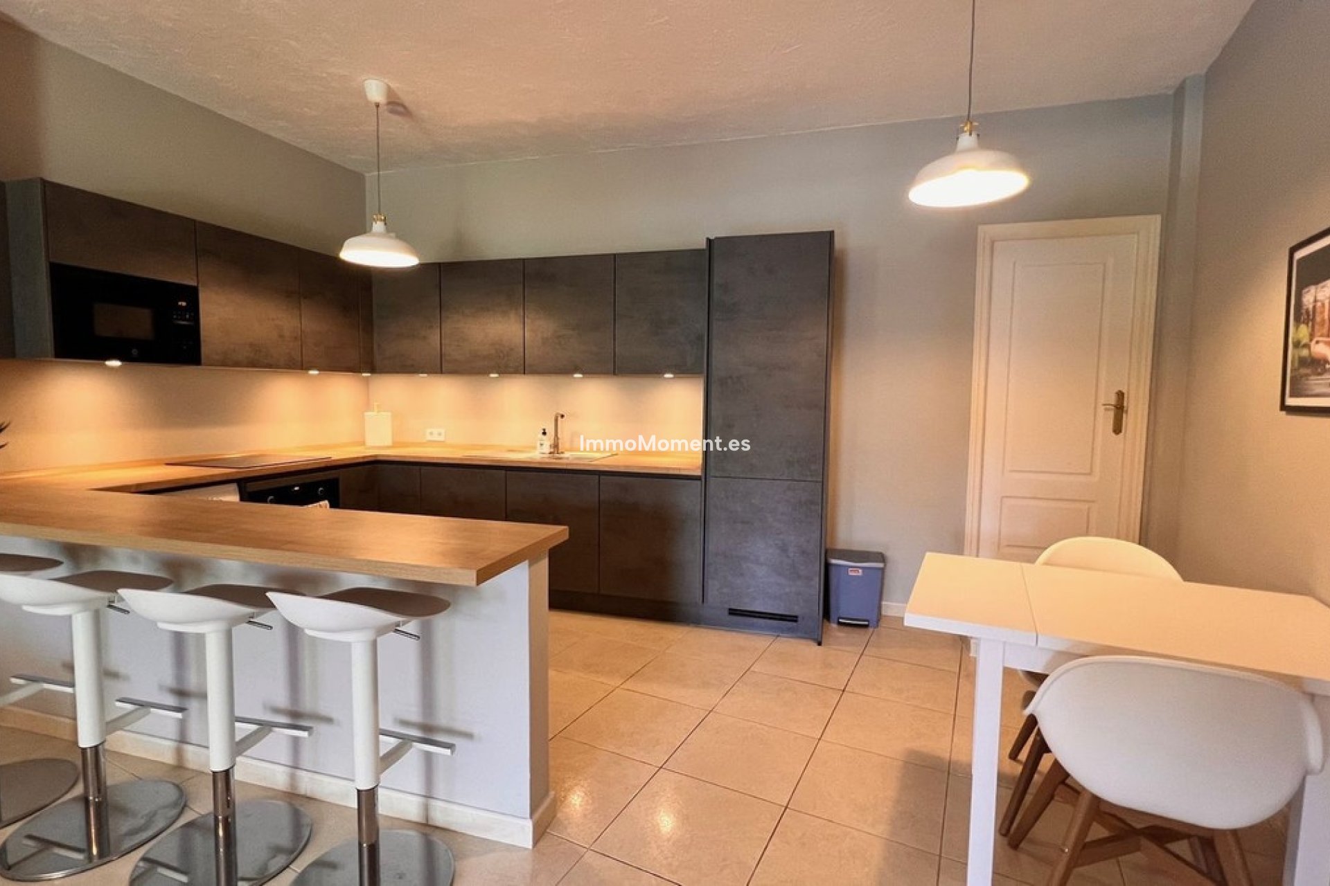 Resale - Apartment - Marbella - Marbesa