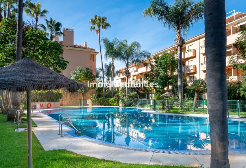 Resale - Apartment - Marbella - Marbesa