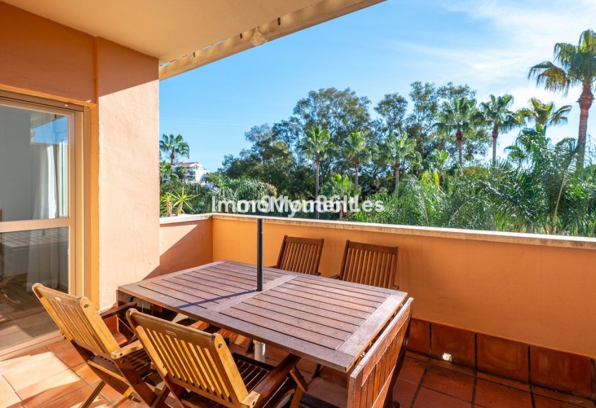 Resale - Apartment - Marbella - Marbesa