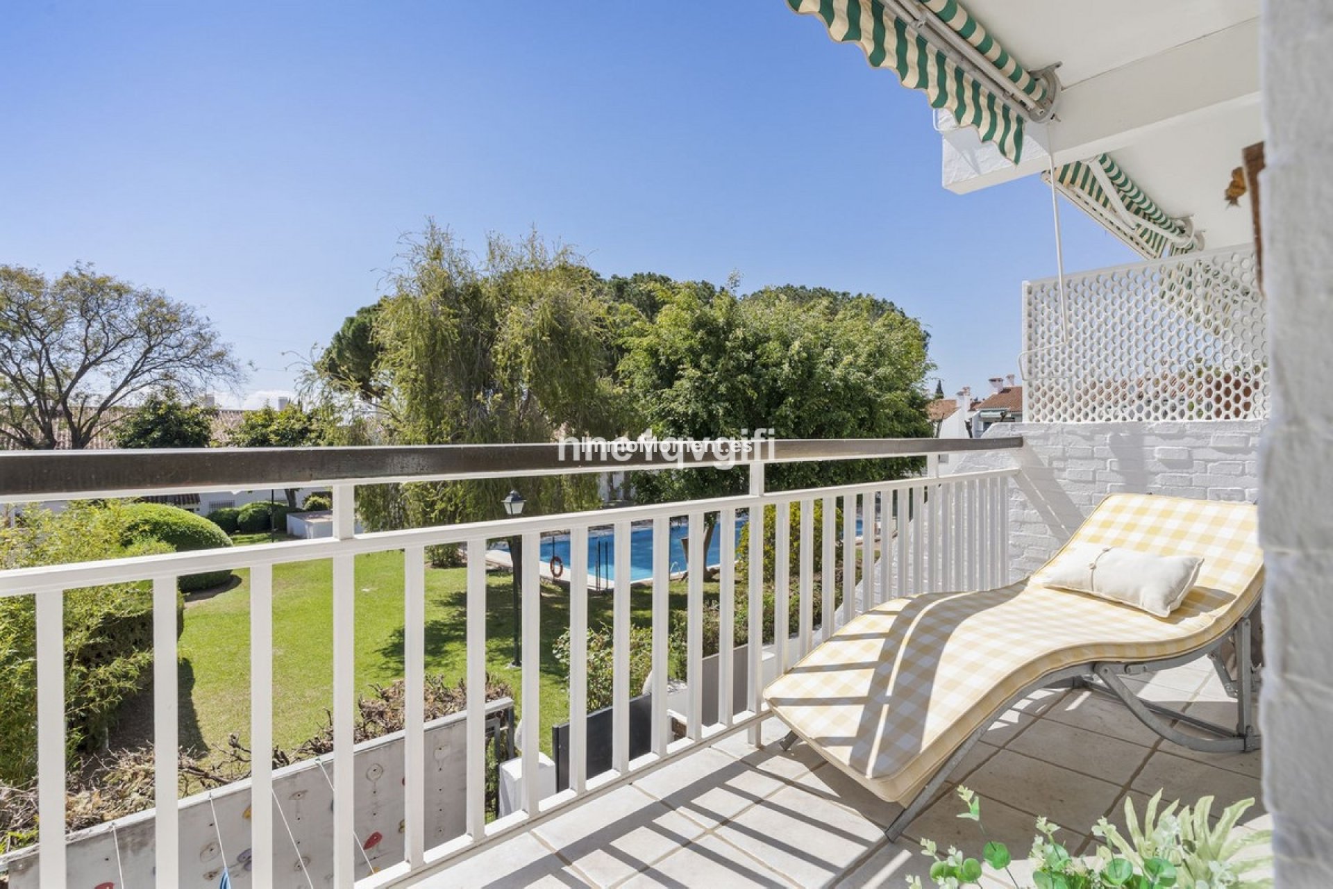 Resale - Apartment - Marbella - Nagüeles