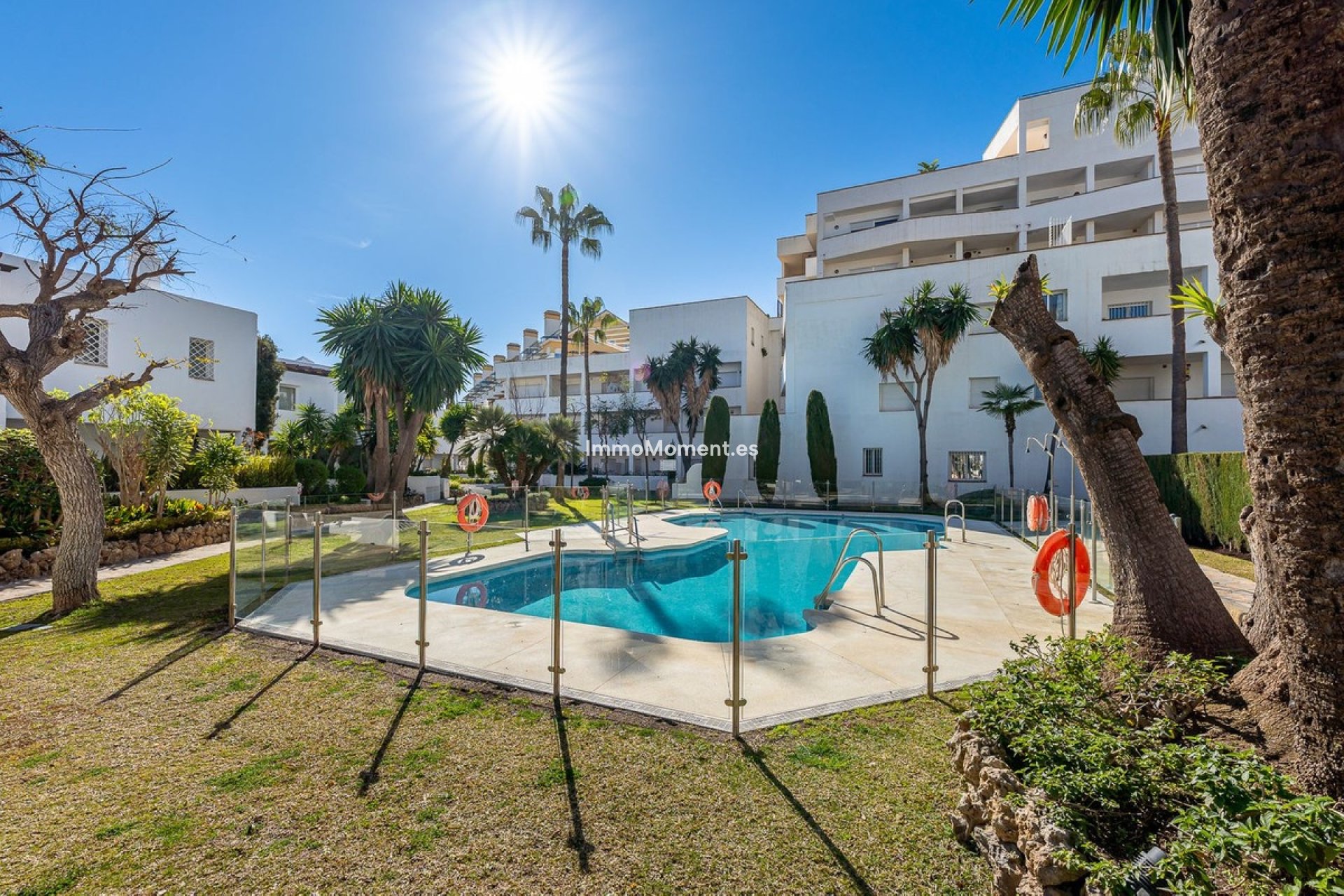 Resale - Apartment - Marbella - Nueva Andalucía