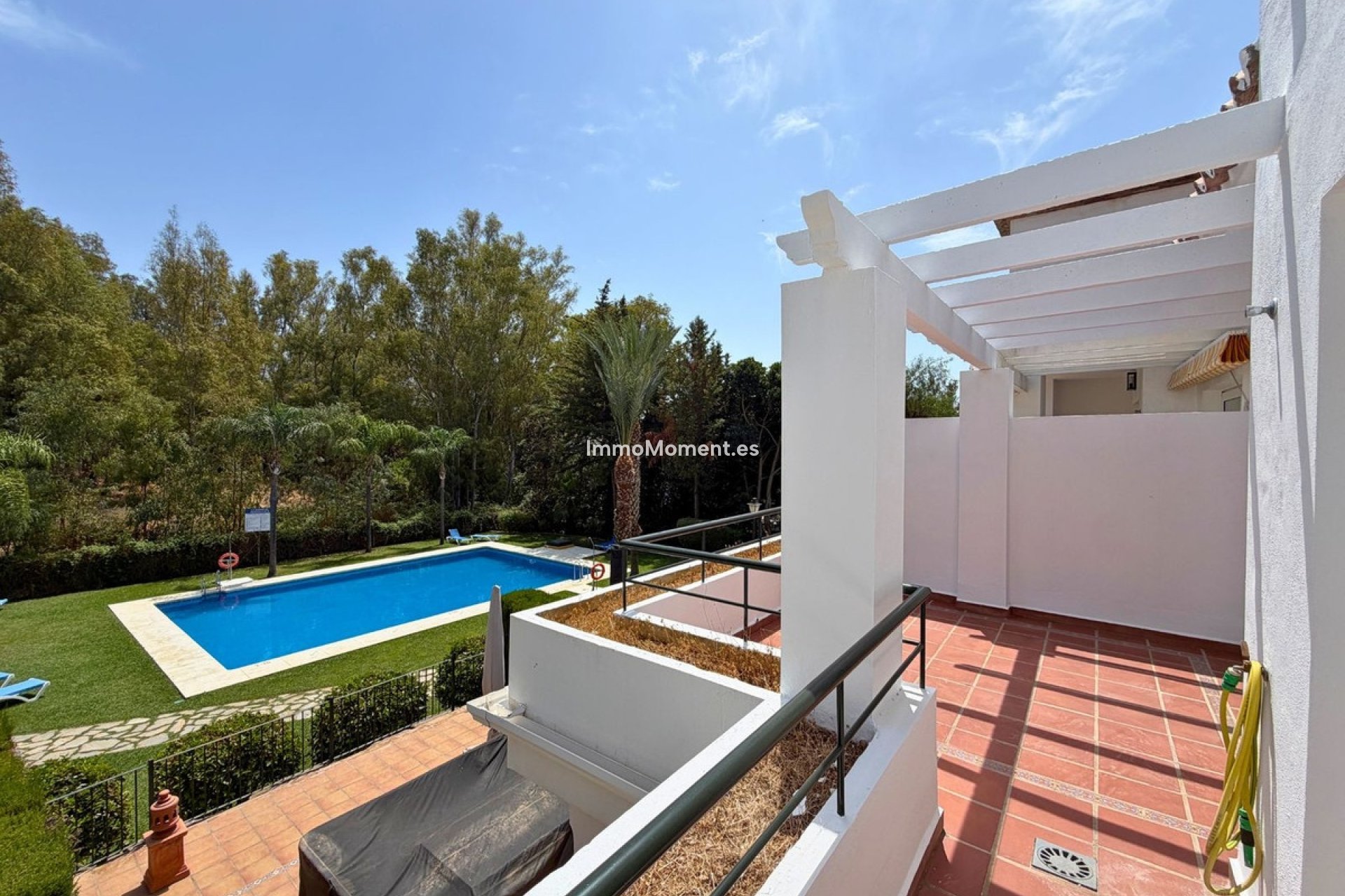 Resale - Apartment - Marbella - Nueva Andalucía