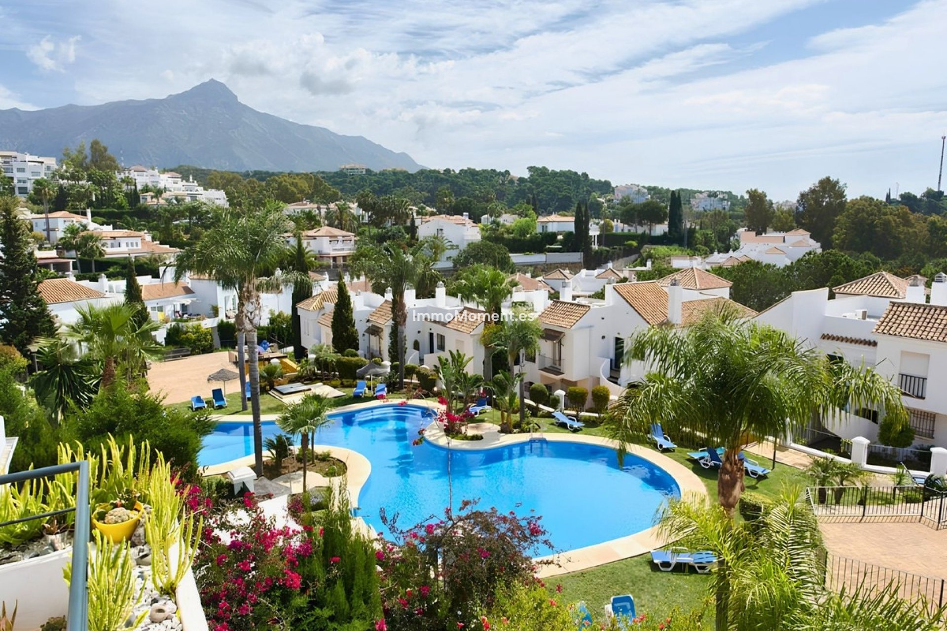 Resale - Apartment - Marbella - Nueva Andalucía