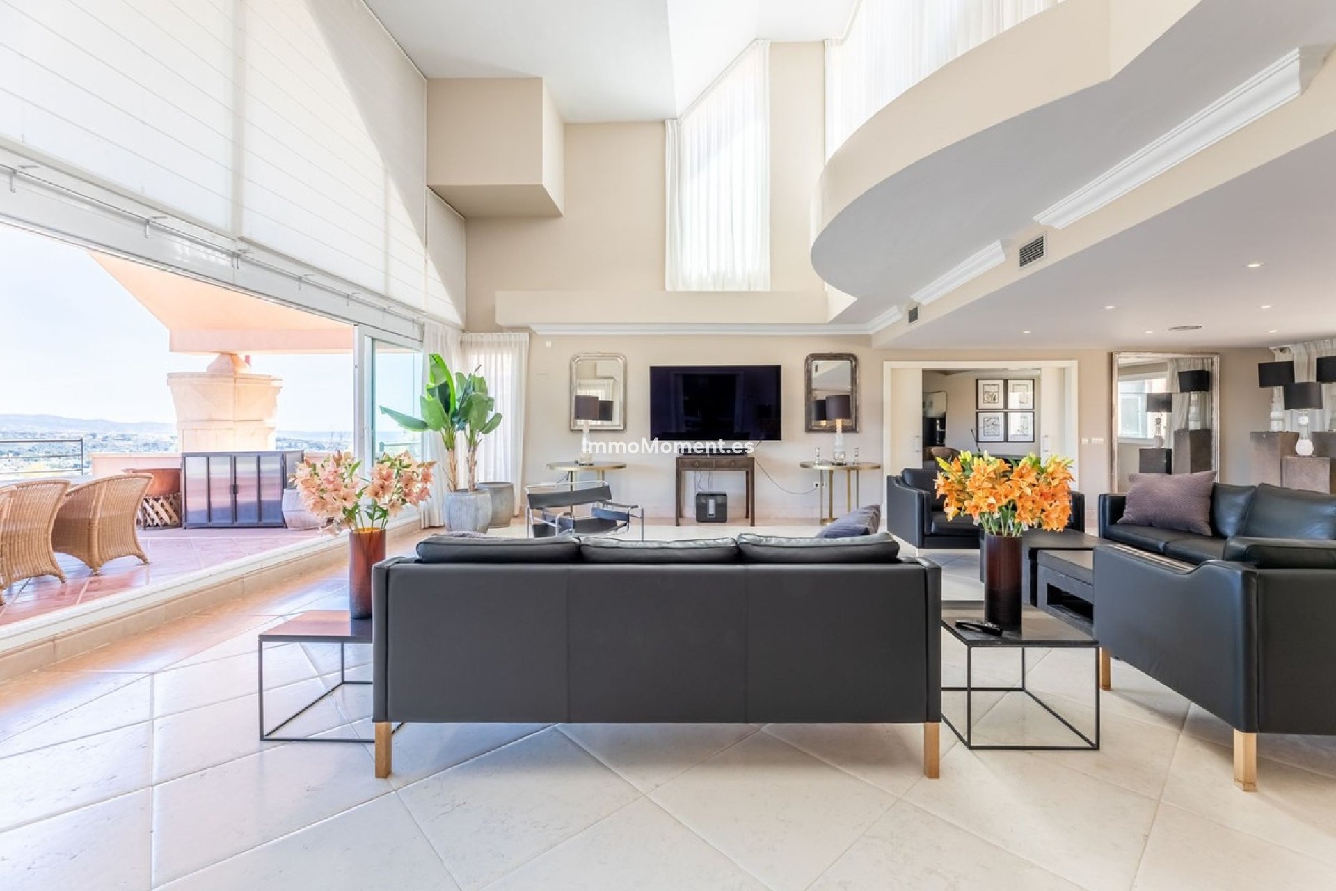 Resale - Apartment - Marbella - Nueva Andalucía