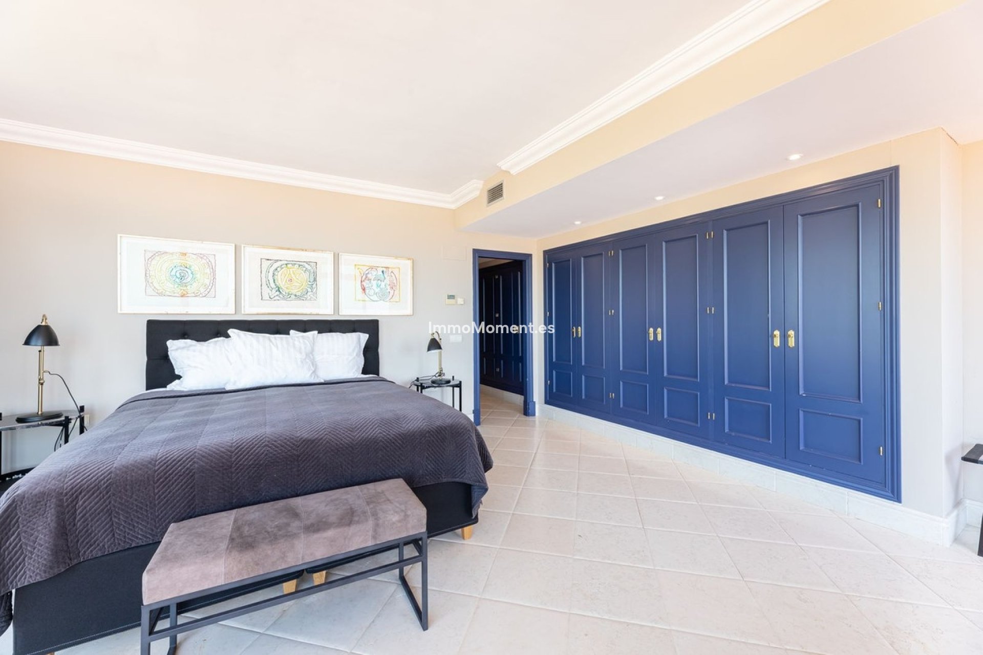 Resale - Apartment - Marbella - Nueva Andalucía