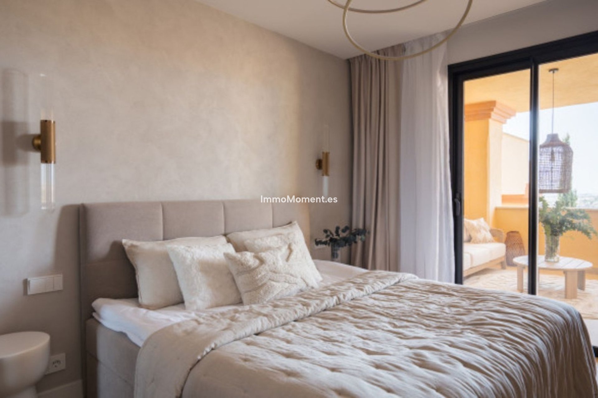 Resale - Apartment - Marbella - Nueva Andalucía