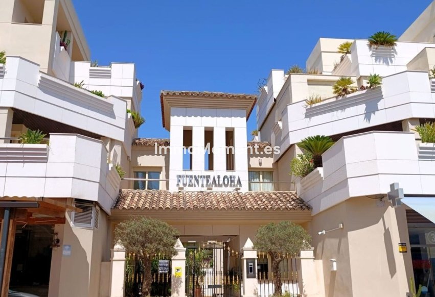 Resale - Apartment - Marbella - Nueva Andalucía