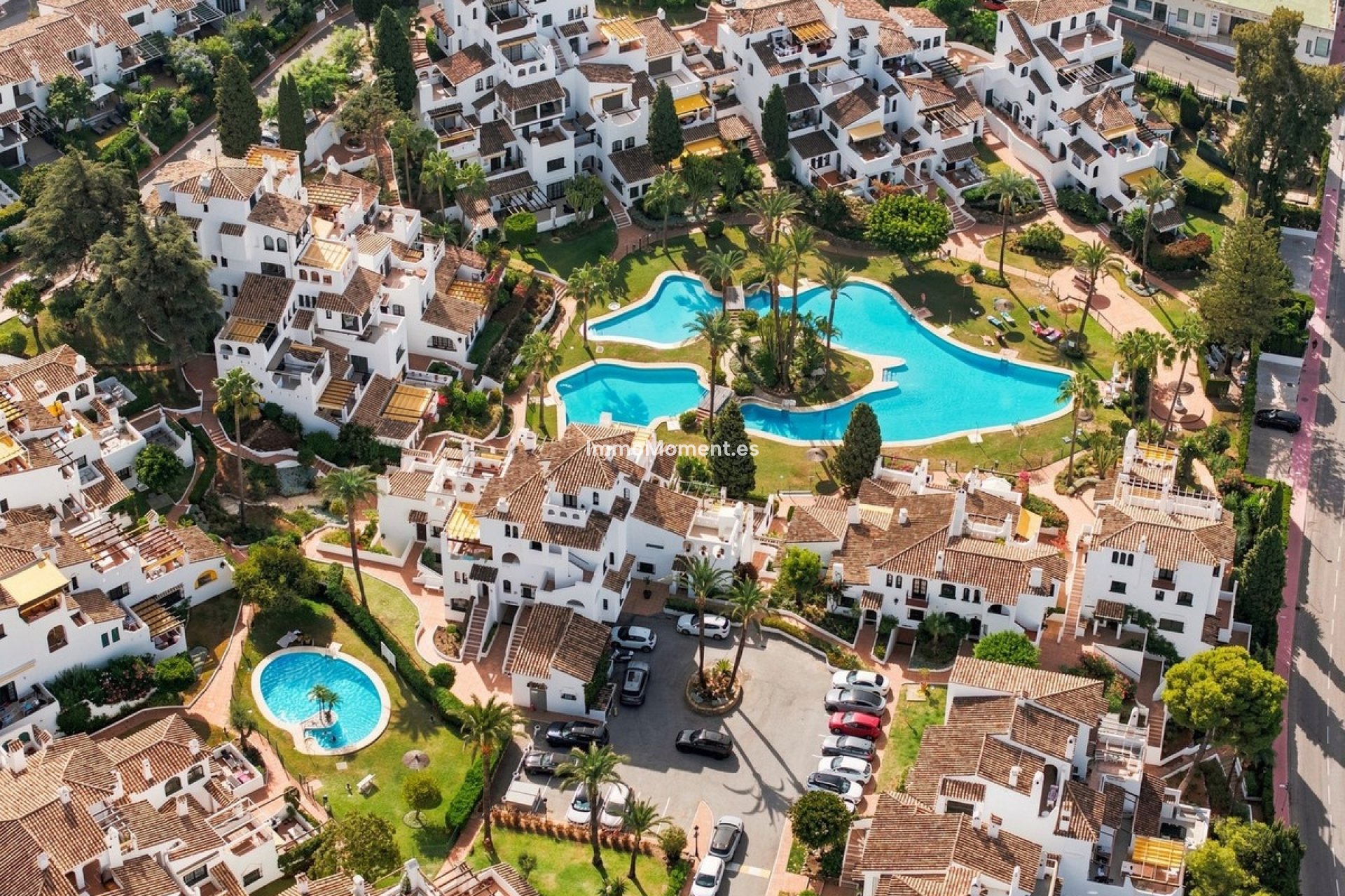 Resale - Apartment - Marbella - Nueva Andalucía