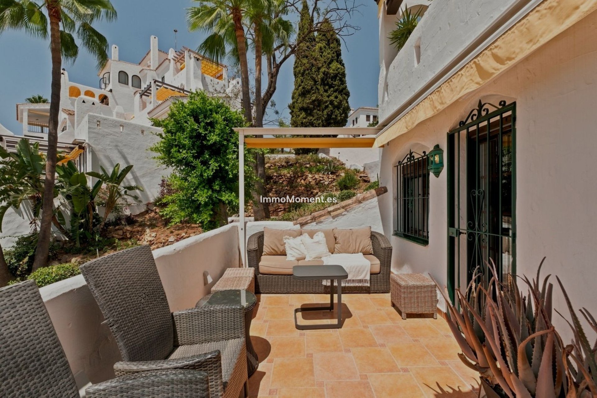 Resale - Apartment - Marbella - Nueva Andalucía