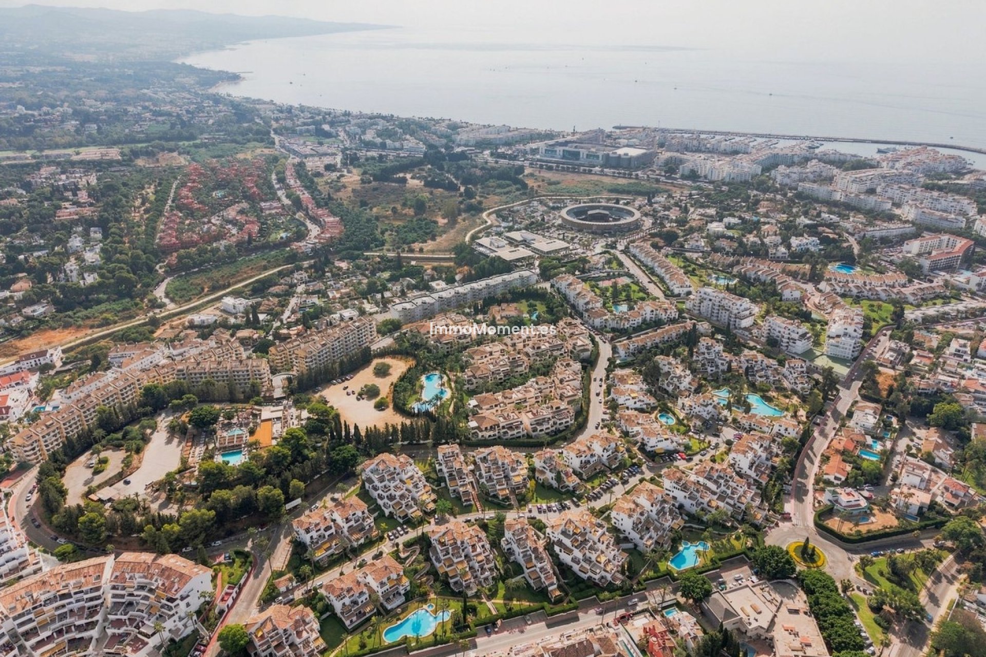Resale - Apartment - Marbella - Nueva Andalucía