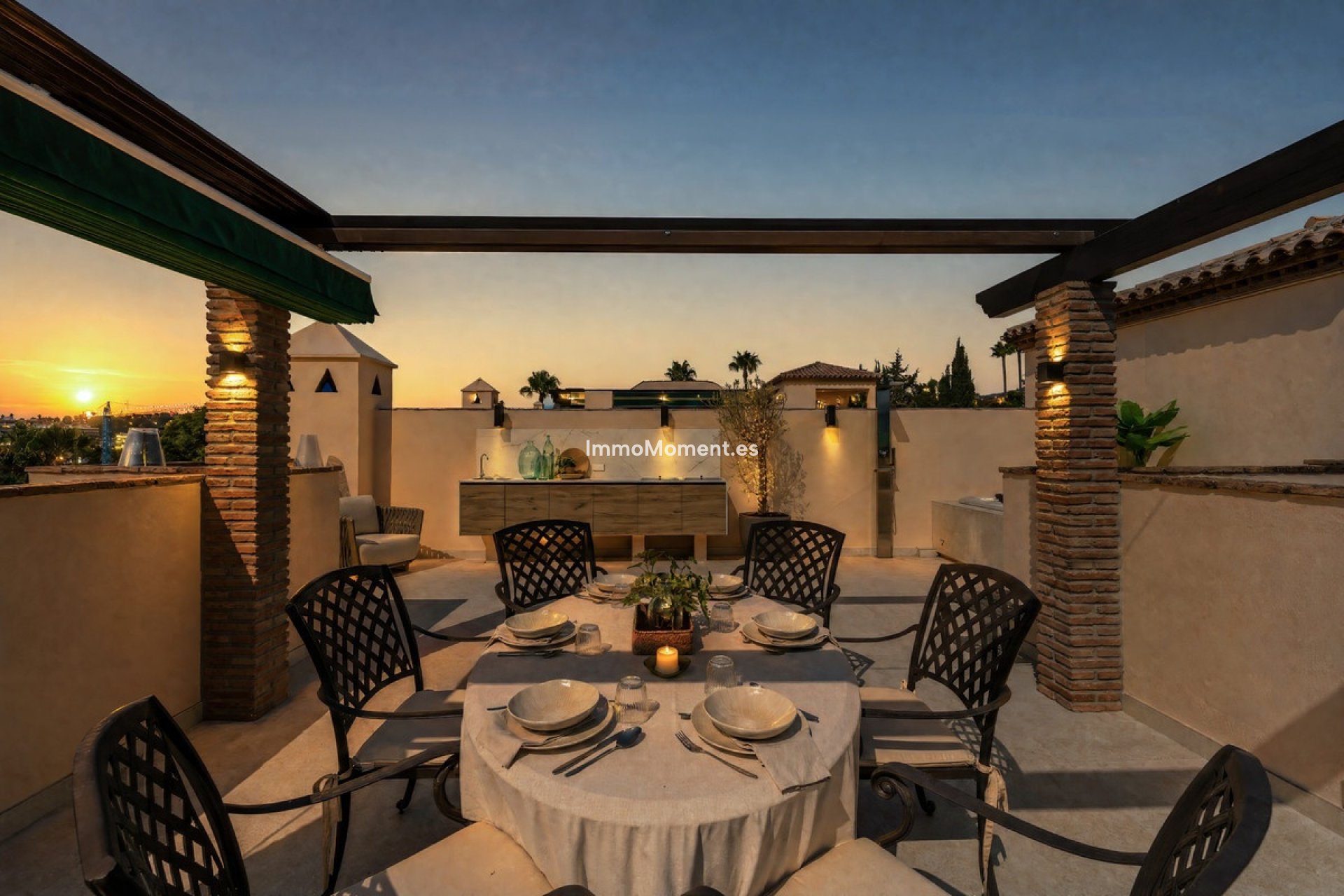 Resale - Apartment - Marbella - Nueva Andalucía