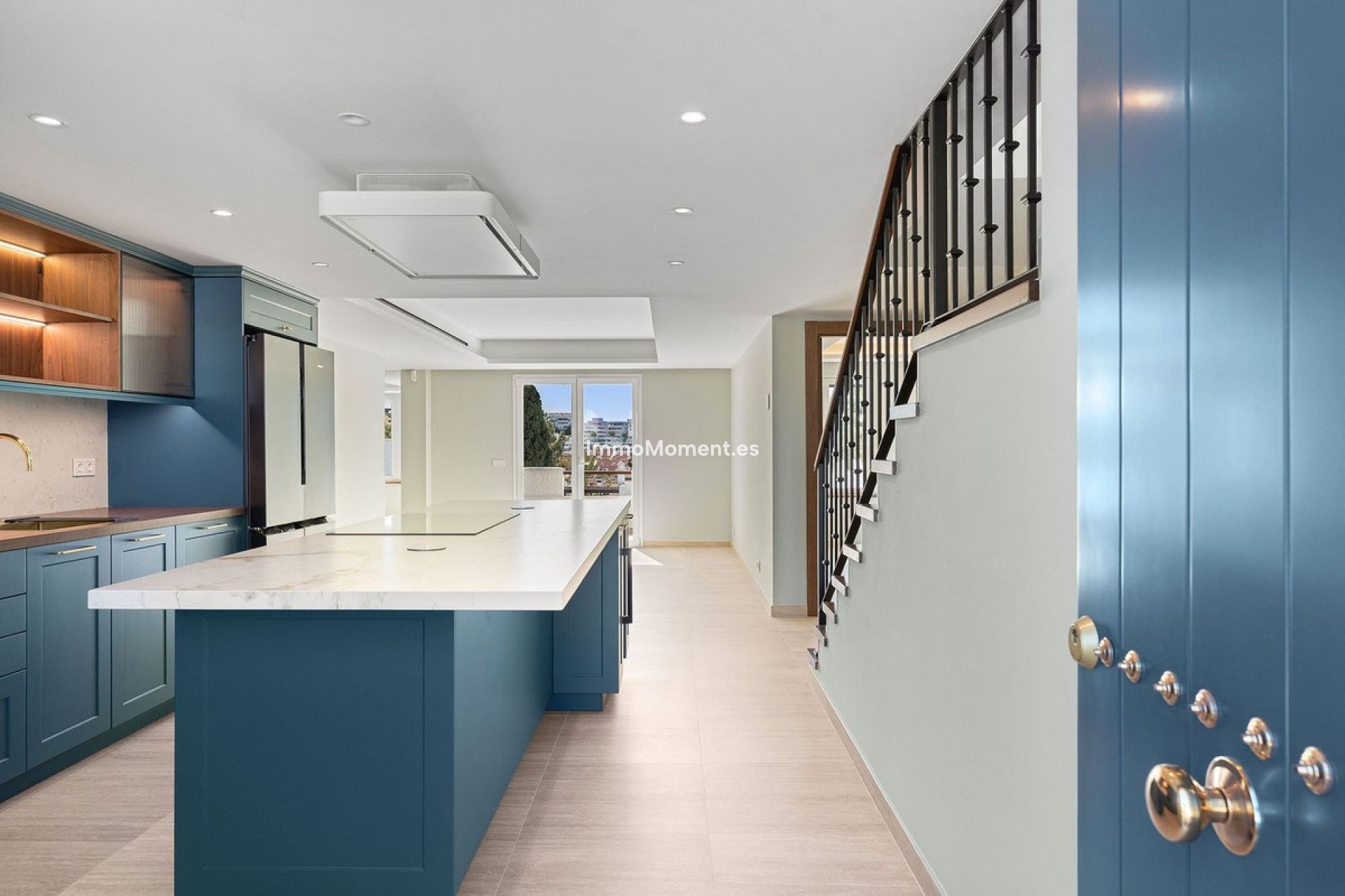 Resale - Apartment - Marbella - Nueva Andalucía