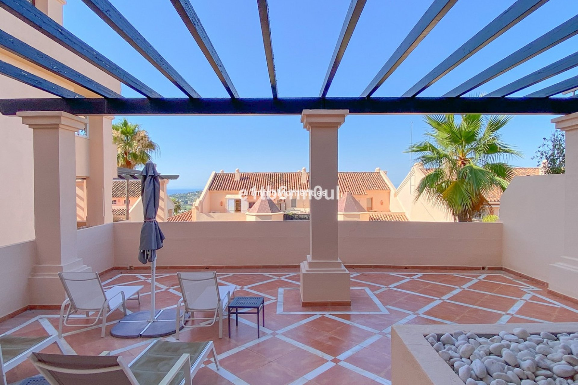 Resale - Apartment - Marbella - Nueva Andalucía