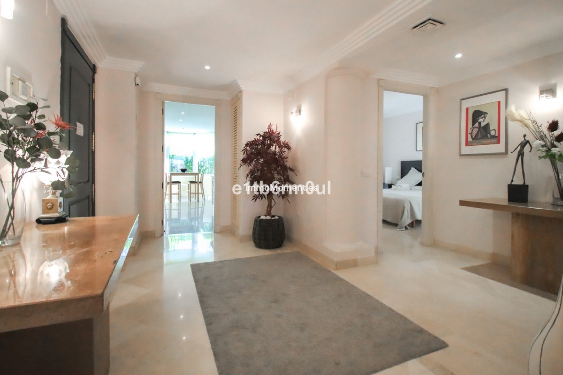 Resale - Apartment - Marbella - Nueva Andalucía