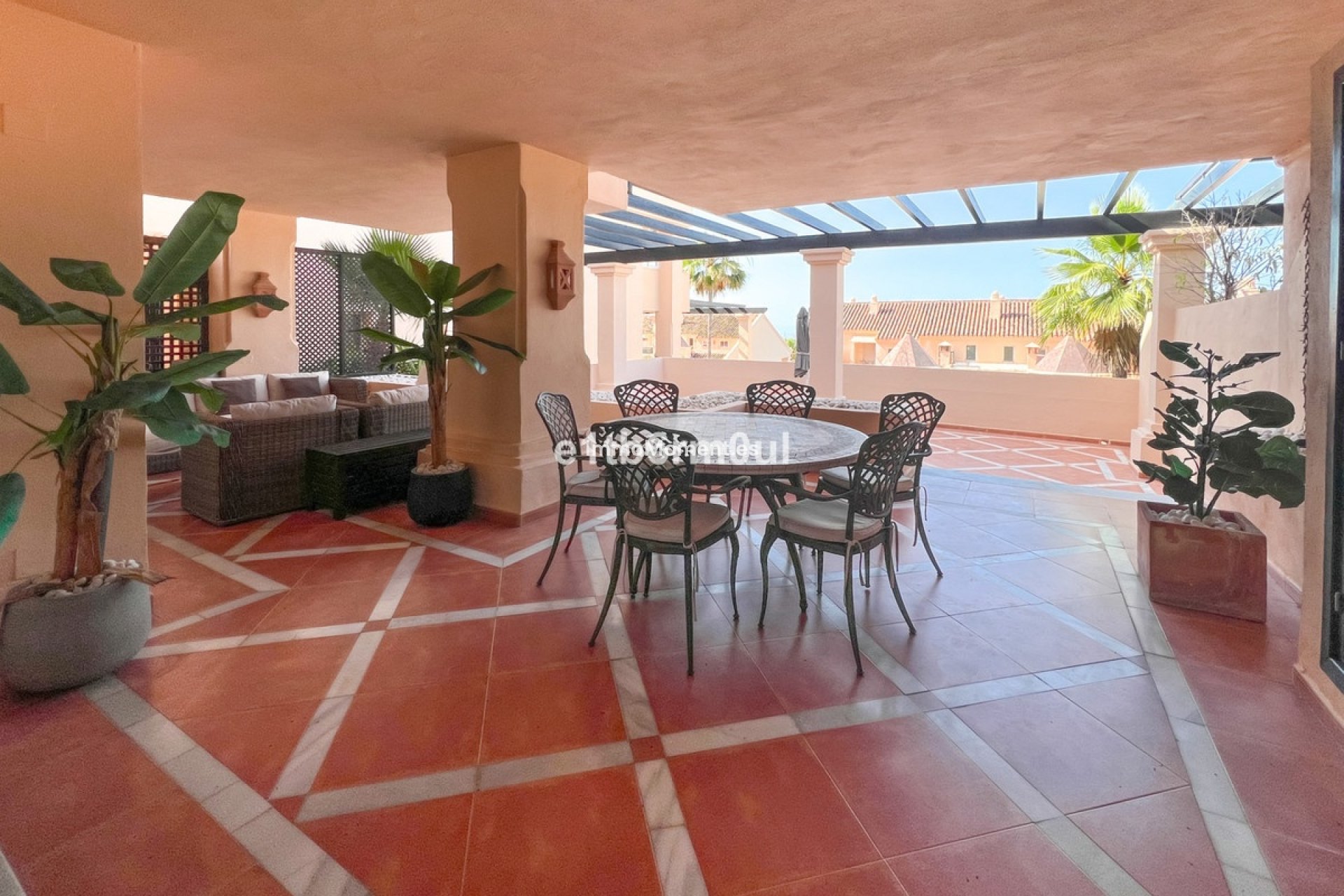 Resale - Apartment - Marbella - Nueva Andalucía