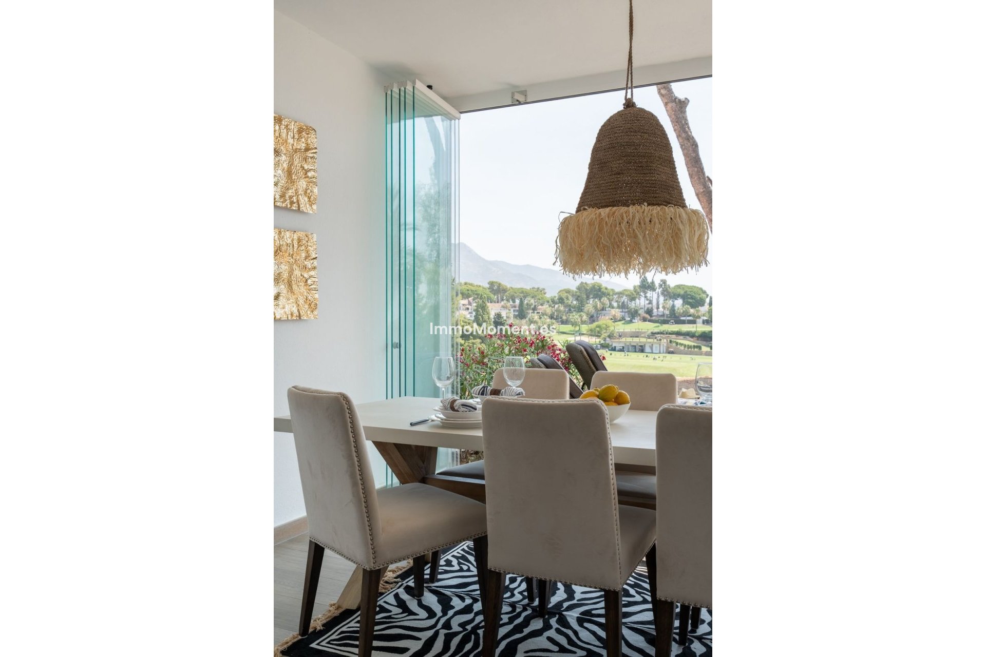 Resale - Apartment - Marbella - Nueva Andalucía