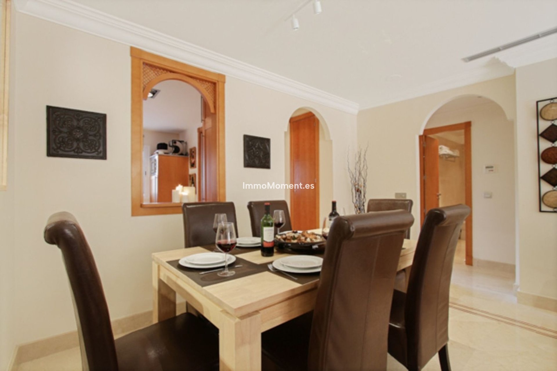 Resale - Apartment - Marbella - Nueva Andalucía