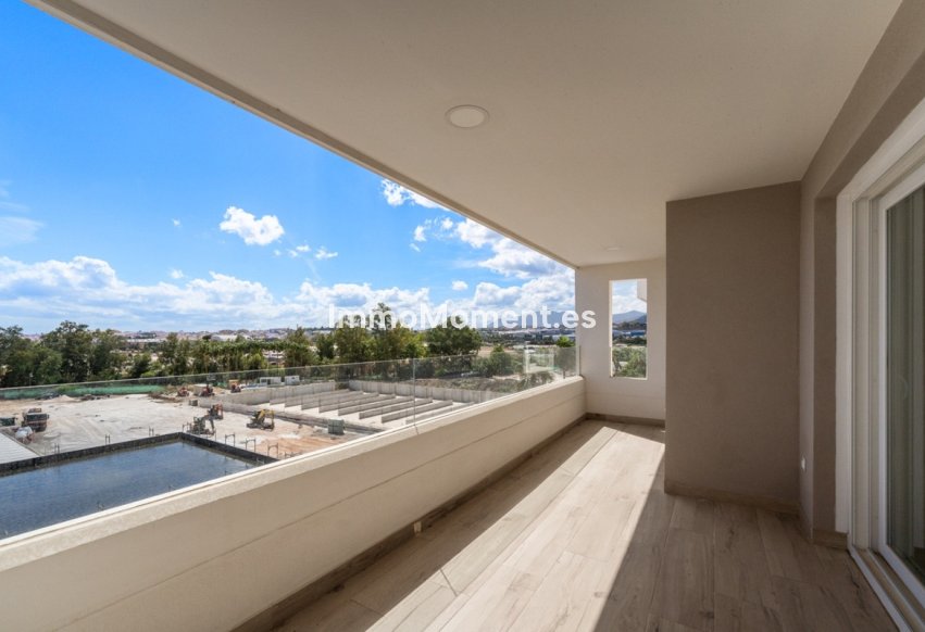 Resale - Apartment - Marbella - Nueva Andalucía