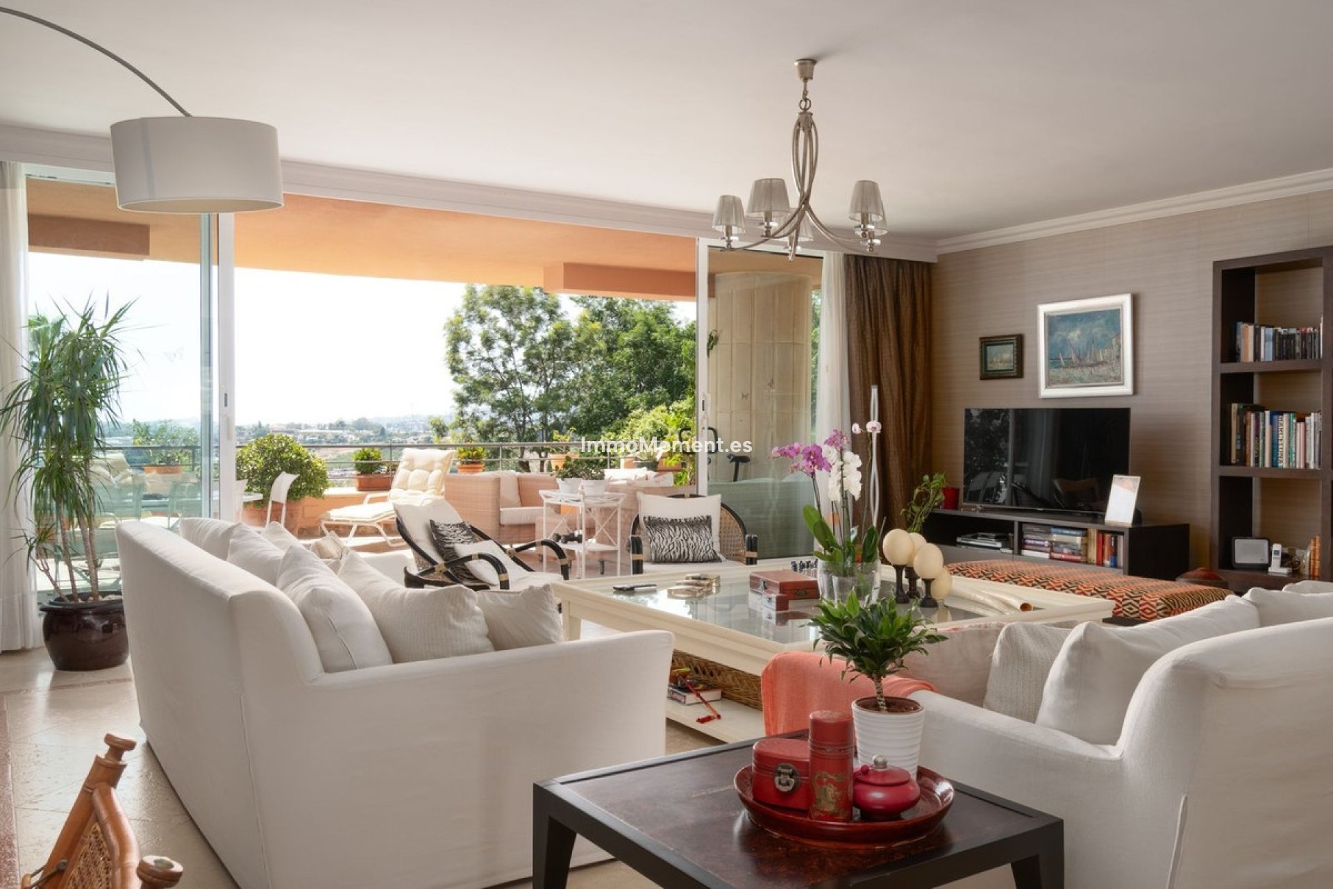Resale - Apartment - Marbella - Nueva Andalucía