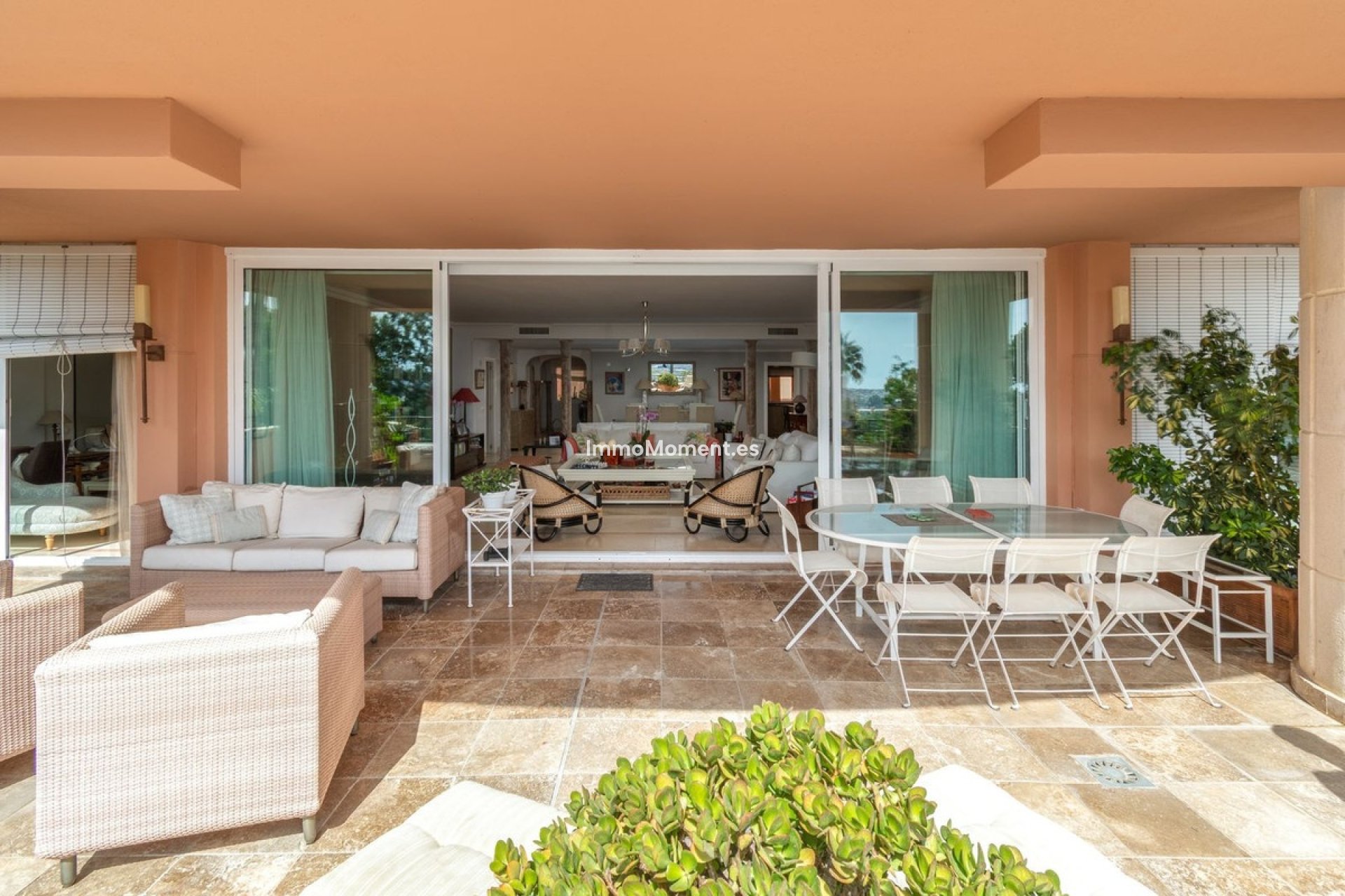 Resale - Apartment - Marbella - Nueva Andalucía