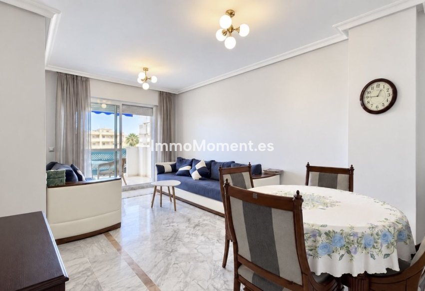 Resale - Apartment - Marbella - Nueva Andalucía