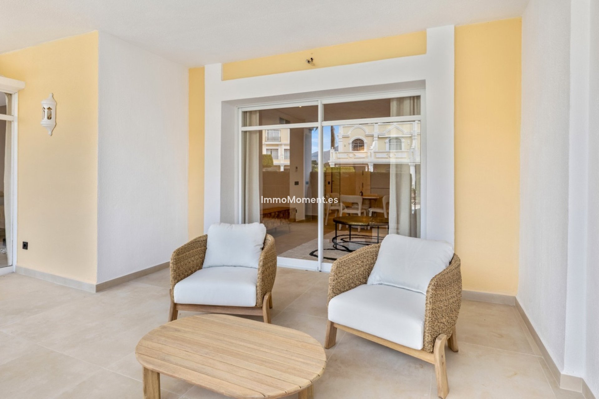 Resale - Apartment - Marbella - Nueva Andalucía