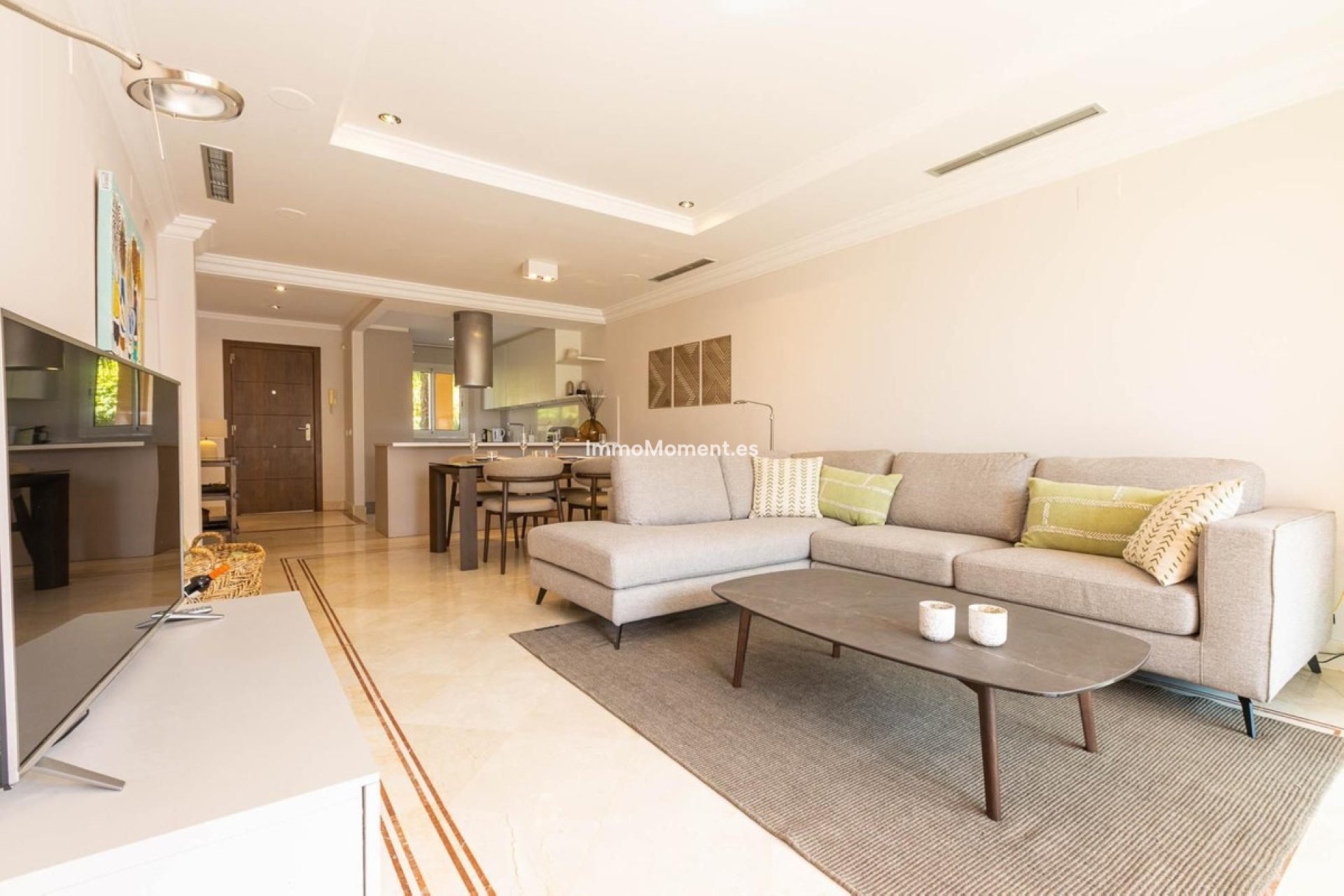 Resale - Apartment - Marbella - Nueva Andalucía