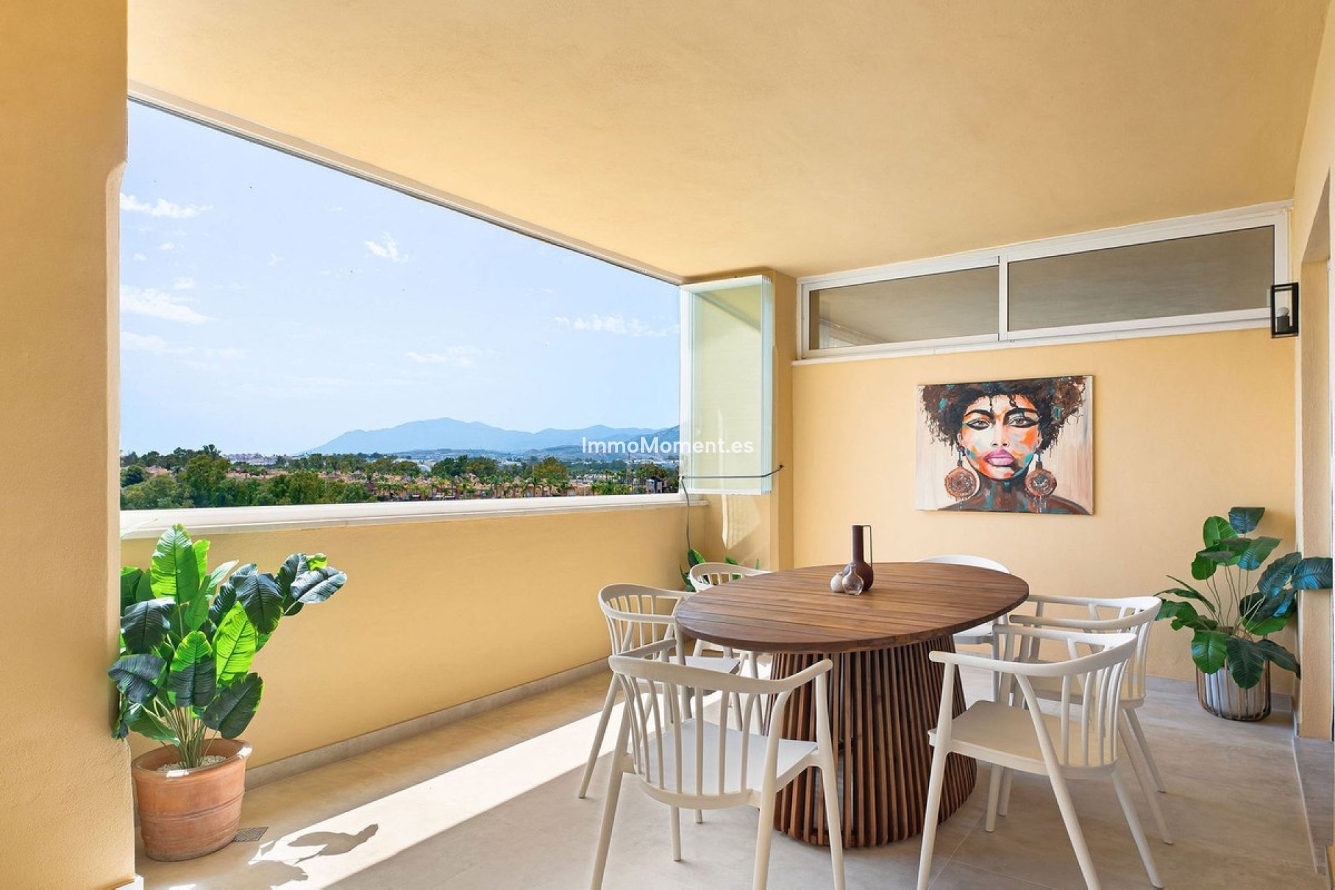 Resale - Apartment - Marbella - Nueva Andalucía