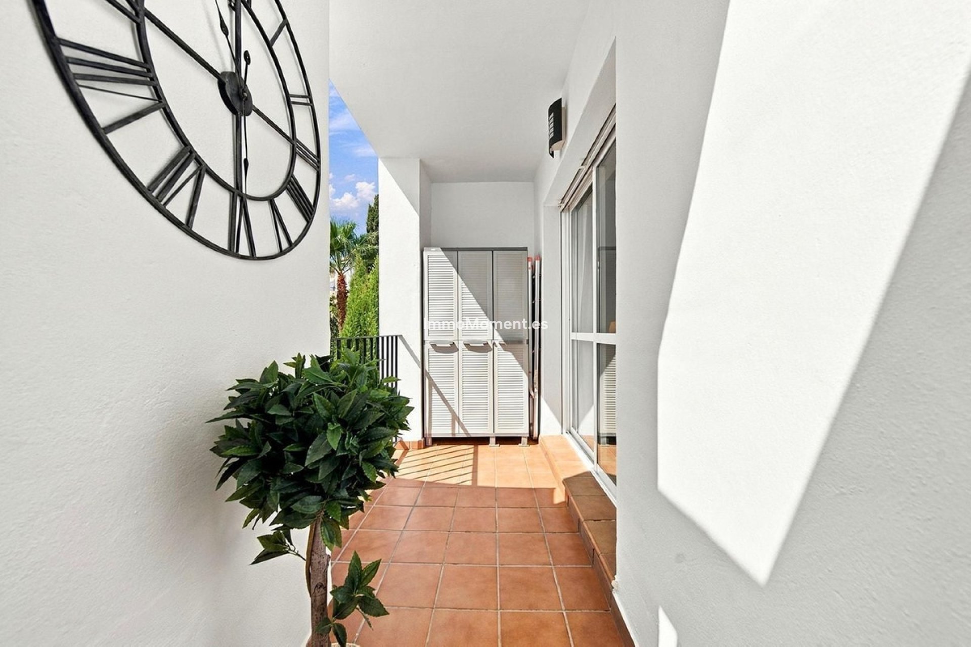 Resale - Apartment - Marbella - Nueva Andalucía
