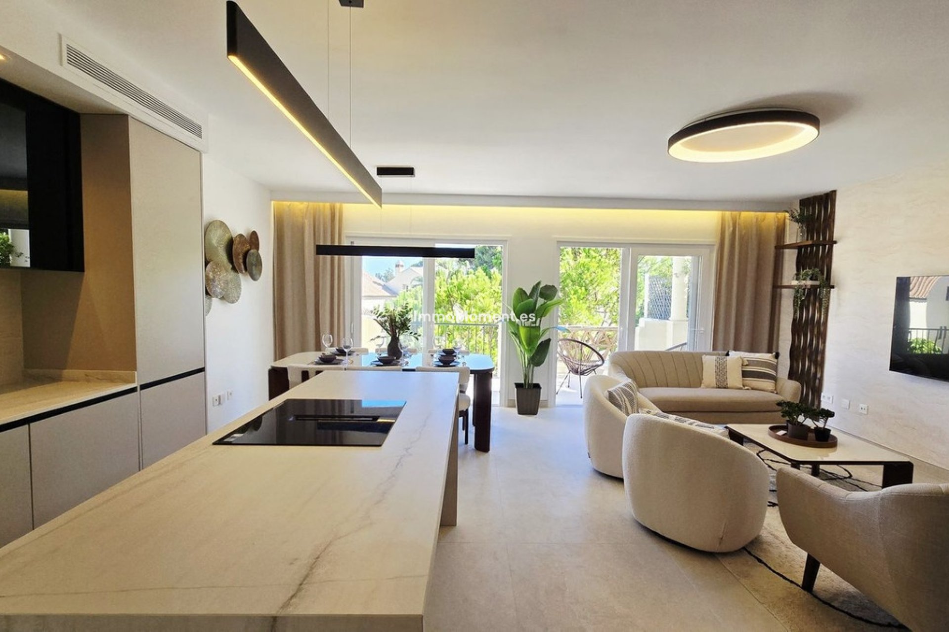 Resale - Apartment - Marbella - Nueva Andalucía