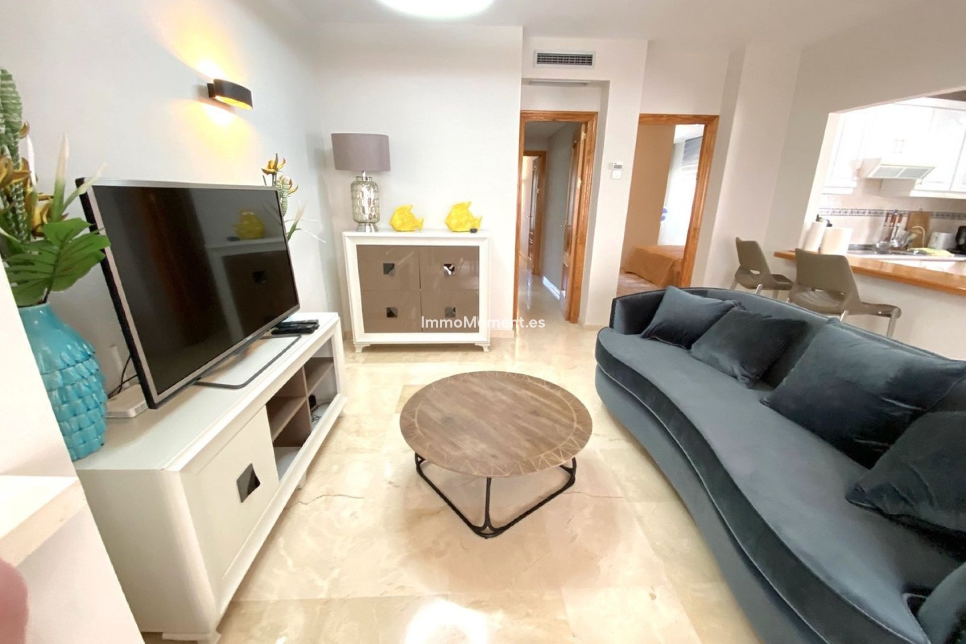 Resale - Apartment - Marbella - Nueva Andalucía