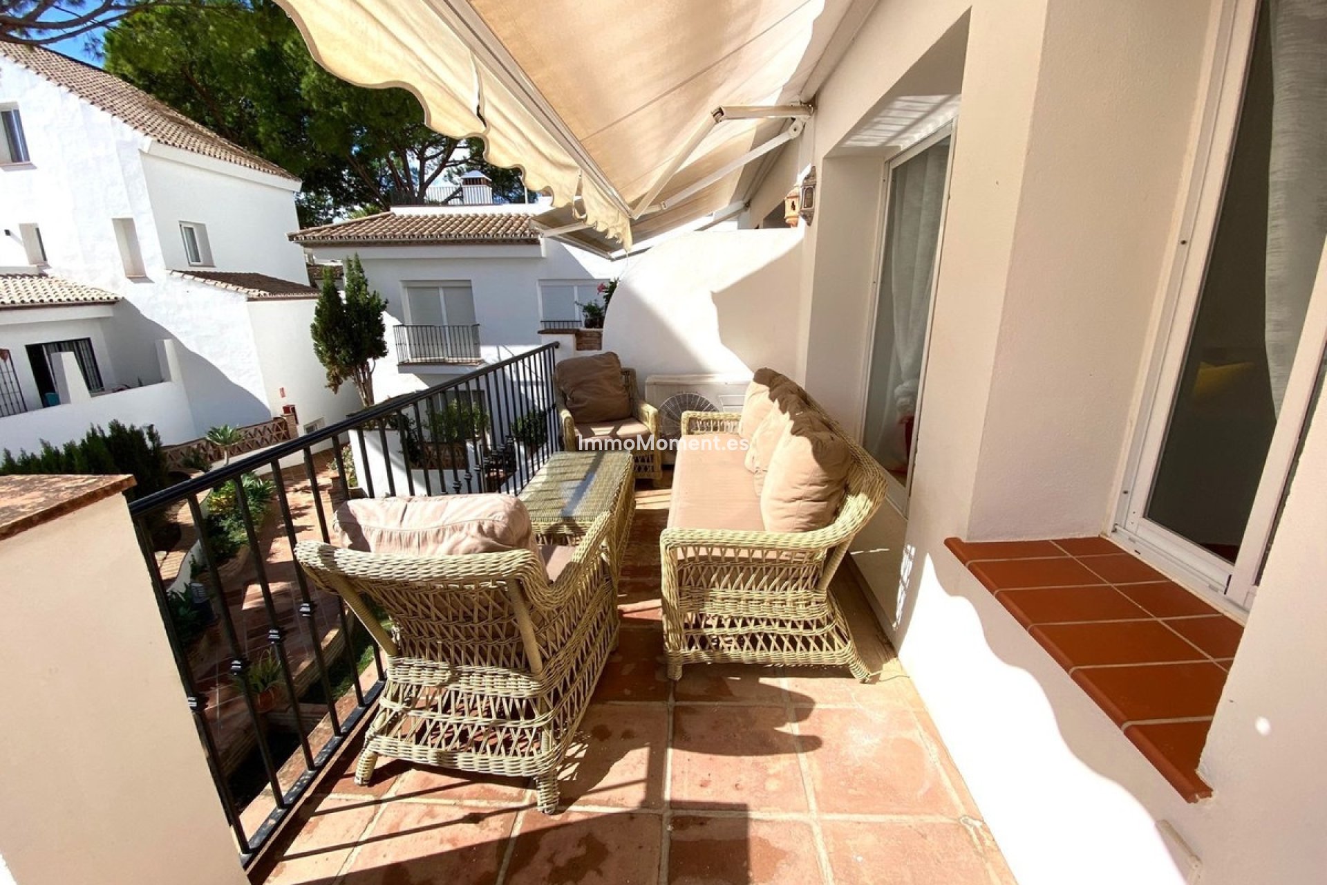 Resale - Apartment - Marbella - Nueva Andalucía