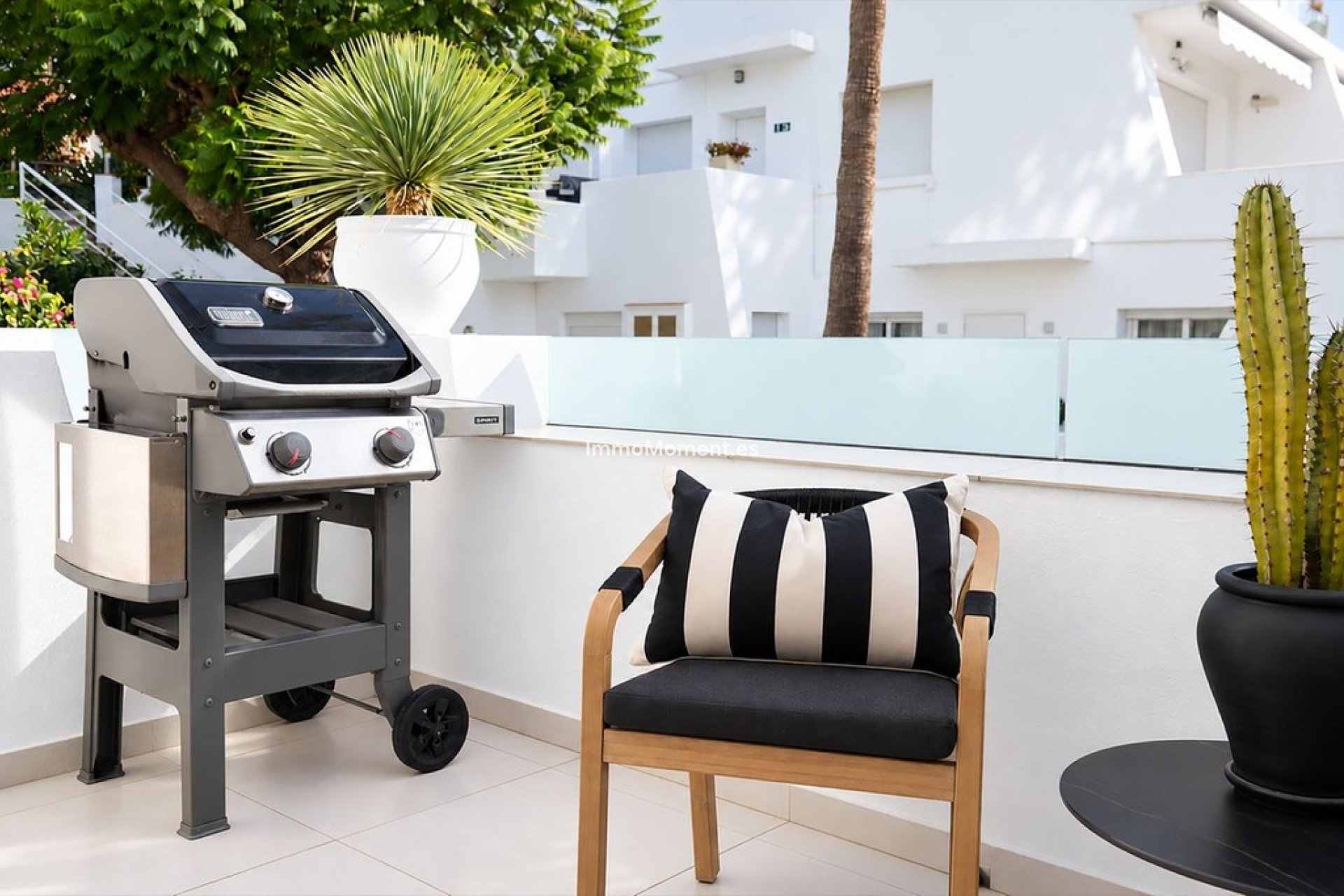 Resale - Apartment - Marbella - Nueva Andalucía
