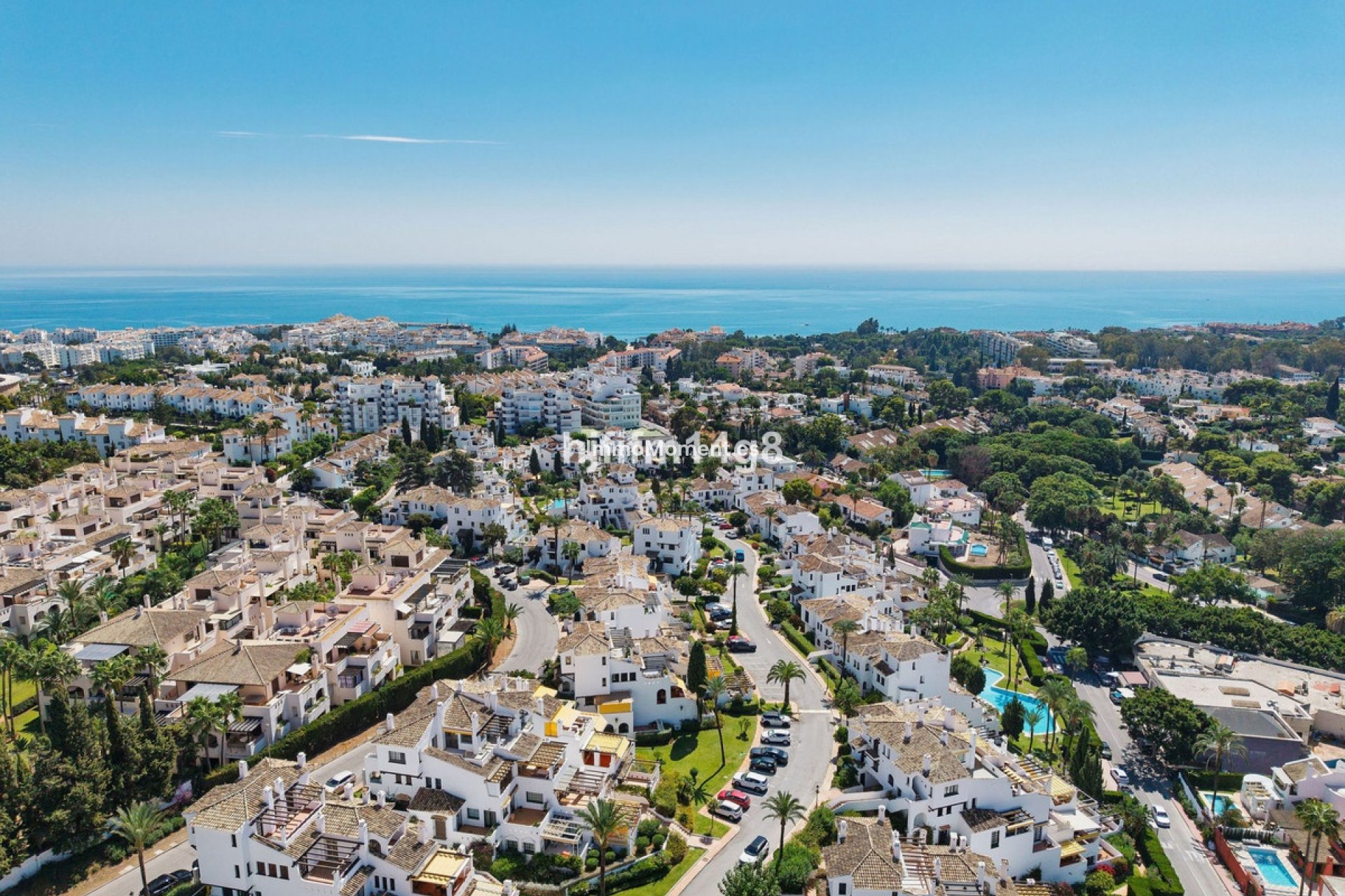 Resale - Apartment - Marbella - Nueva Andalucía