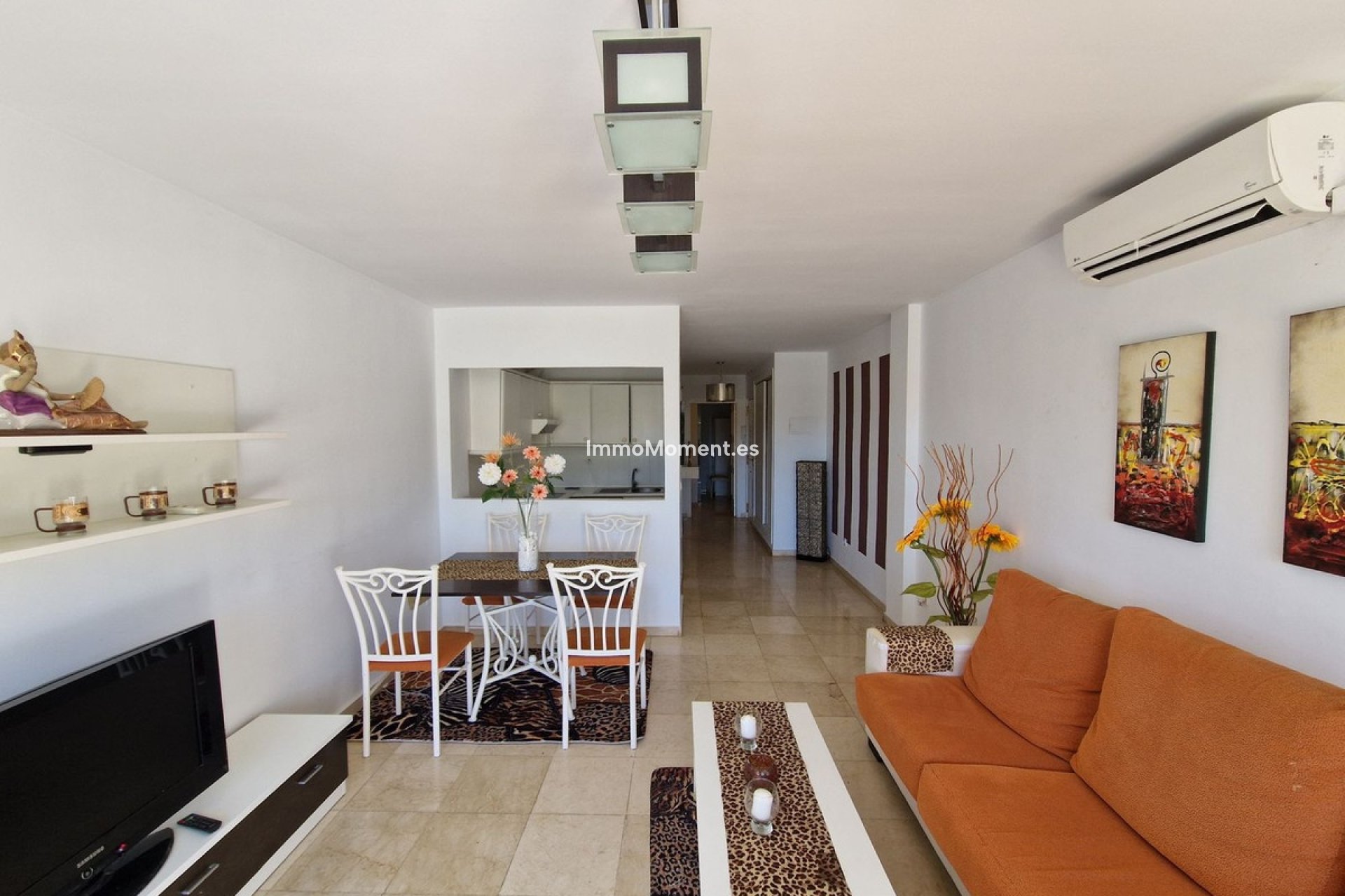 Resale - Apartment - Marbella - Nueva Andalucía