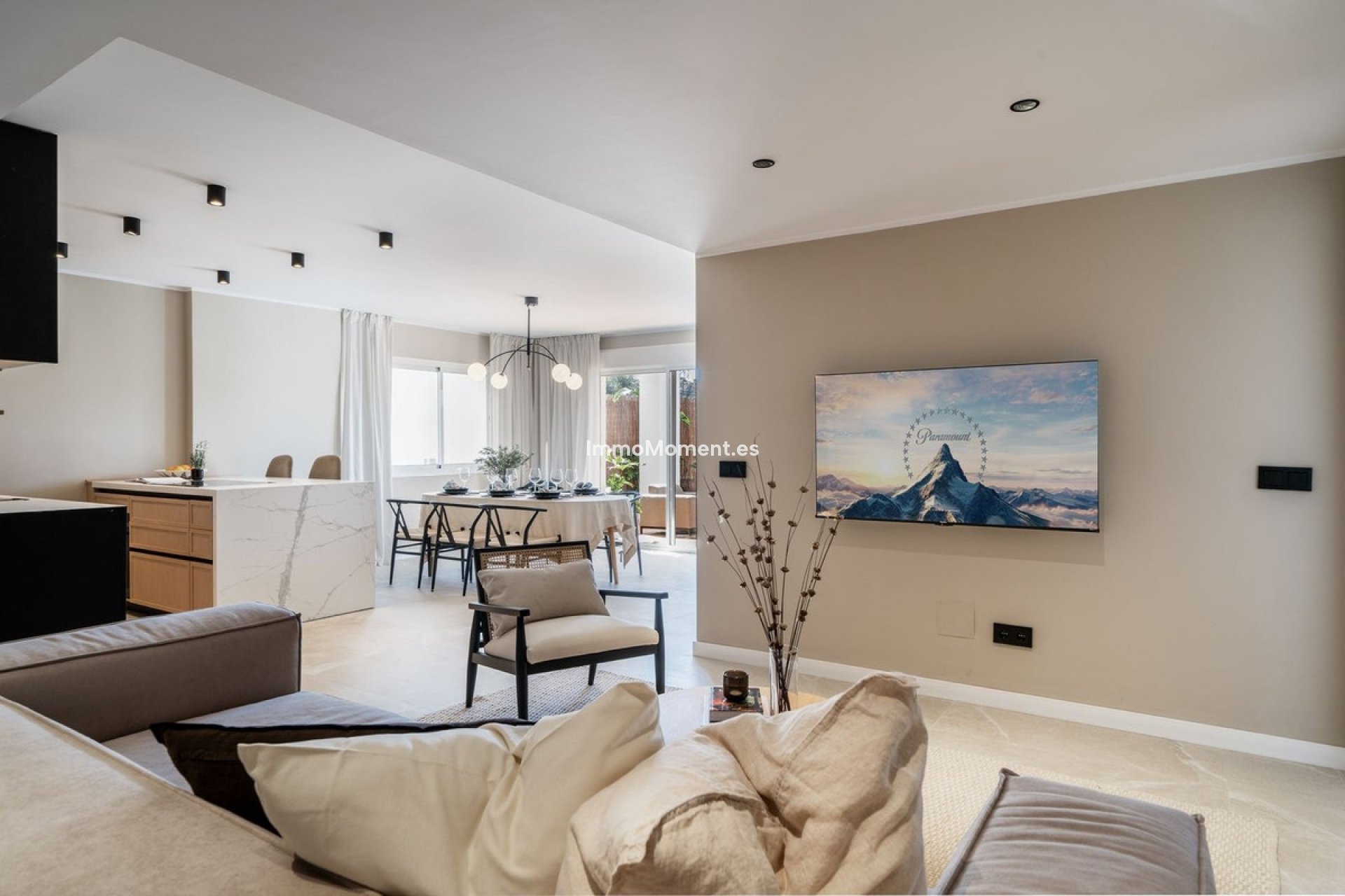 Resale - Apartment - Marbella - Nueva Andalucía